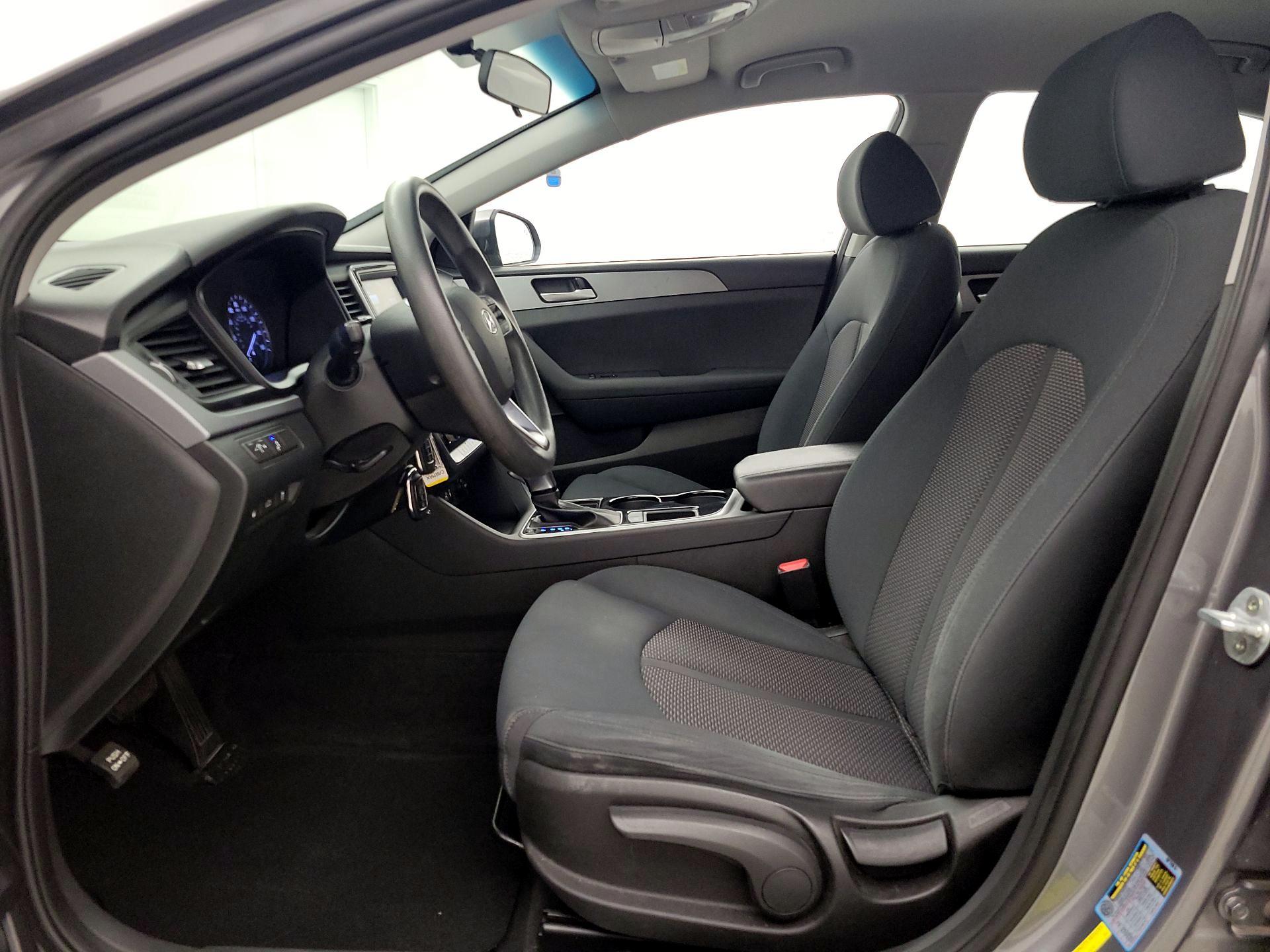 Thumbnail: 2019 Hyundai Sonata - 11