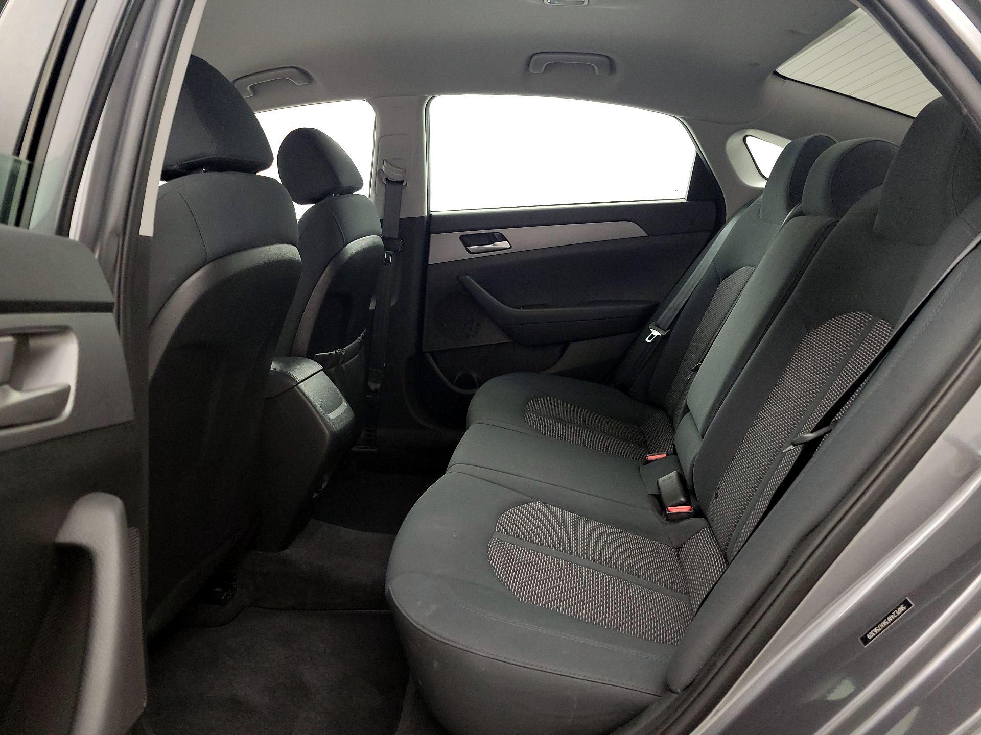 Thumbnail: 2019 Hyundai Sonata - 19