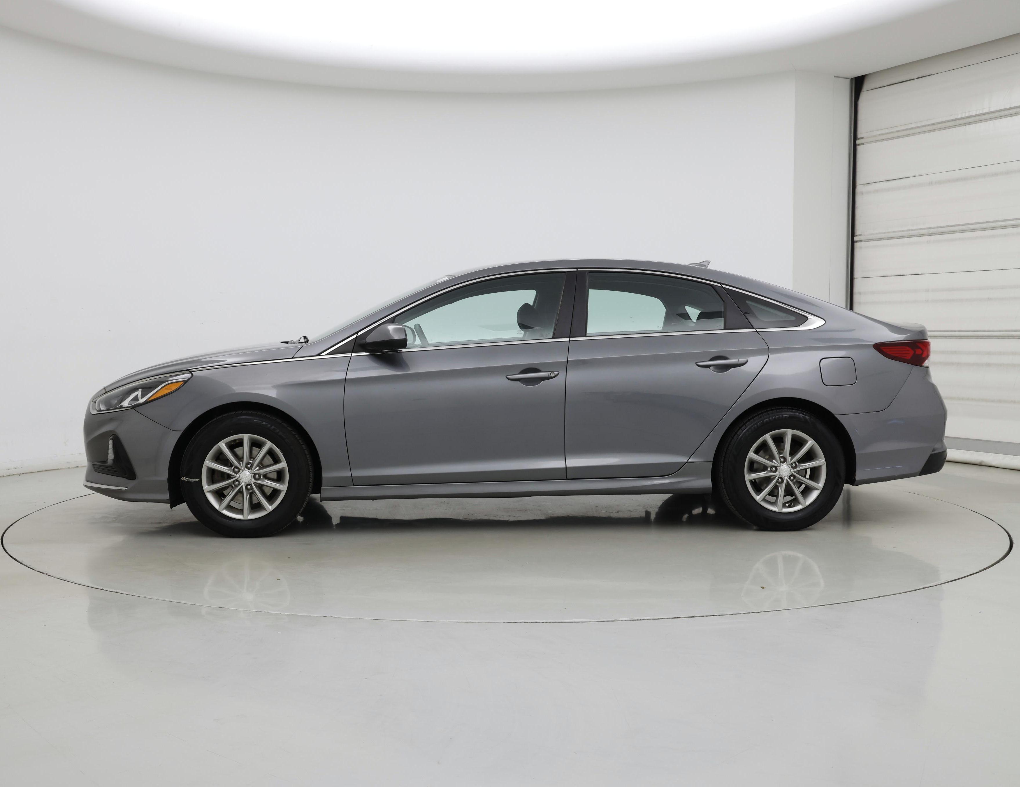 Thumbnail: 2019 Hyundai Sonata - 3
