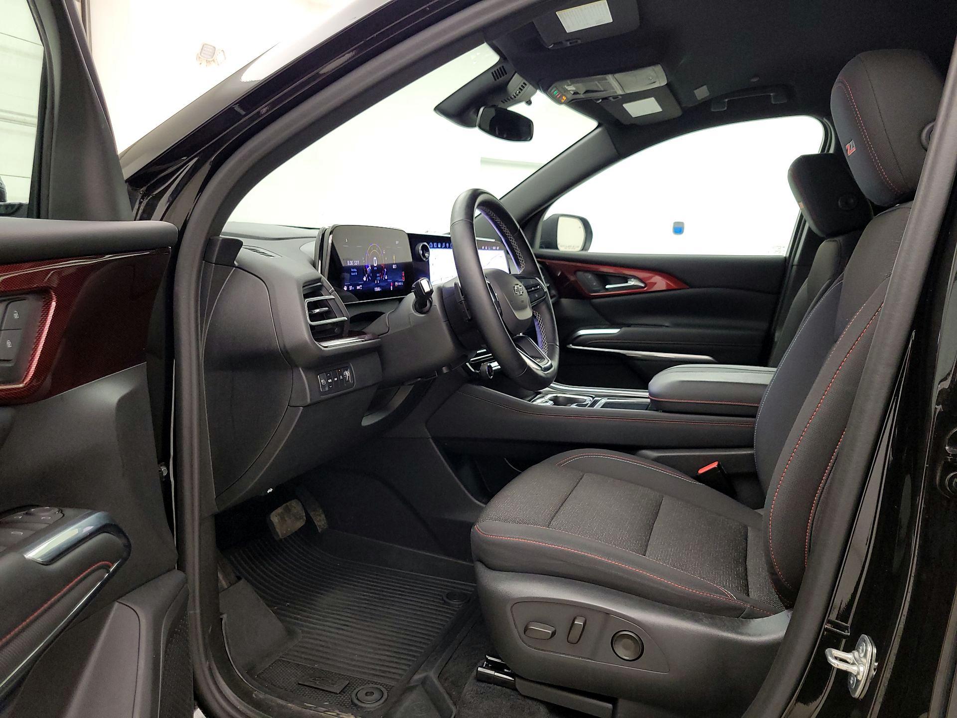 Thumbnail: 2024 Chevrolet Traverse - 9