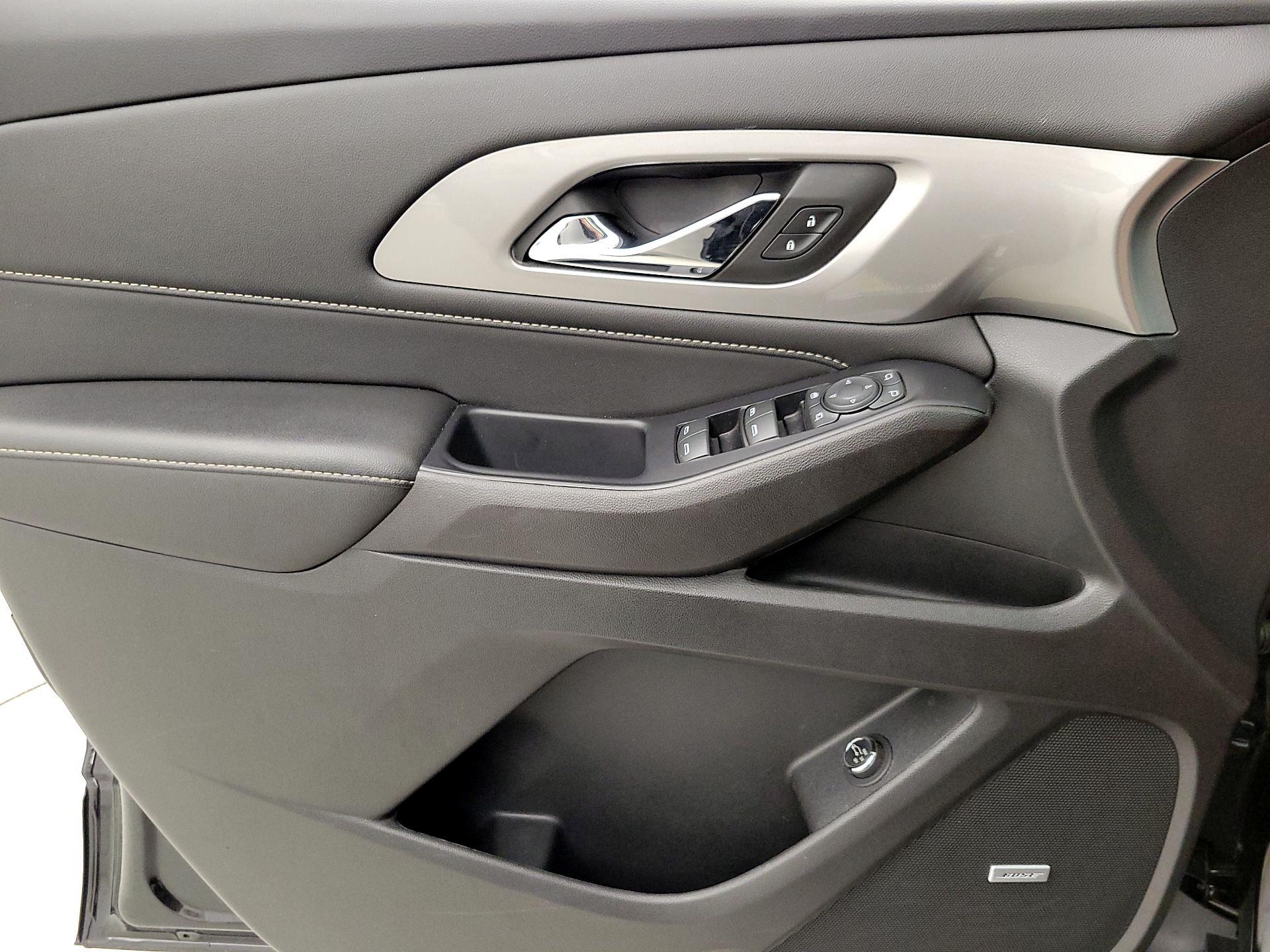 Thumbnail: 2022 Chevrolet Traverse - 12