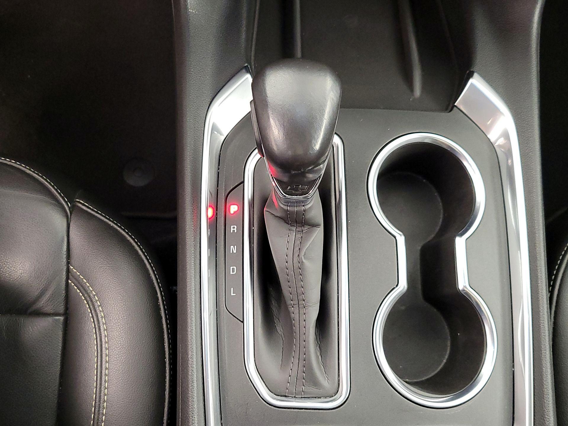 Thumbnail: 2022 Chevrolet Traverse - 18