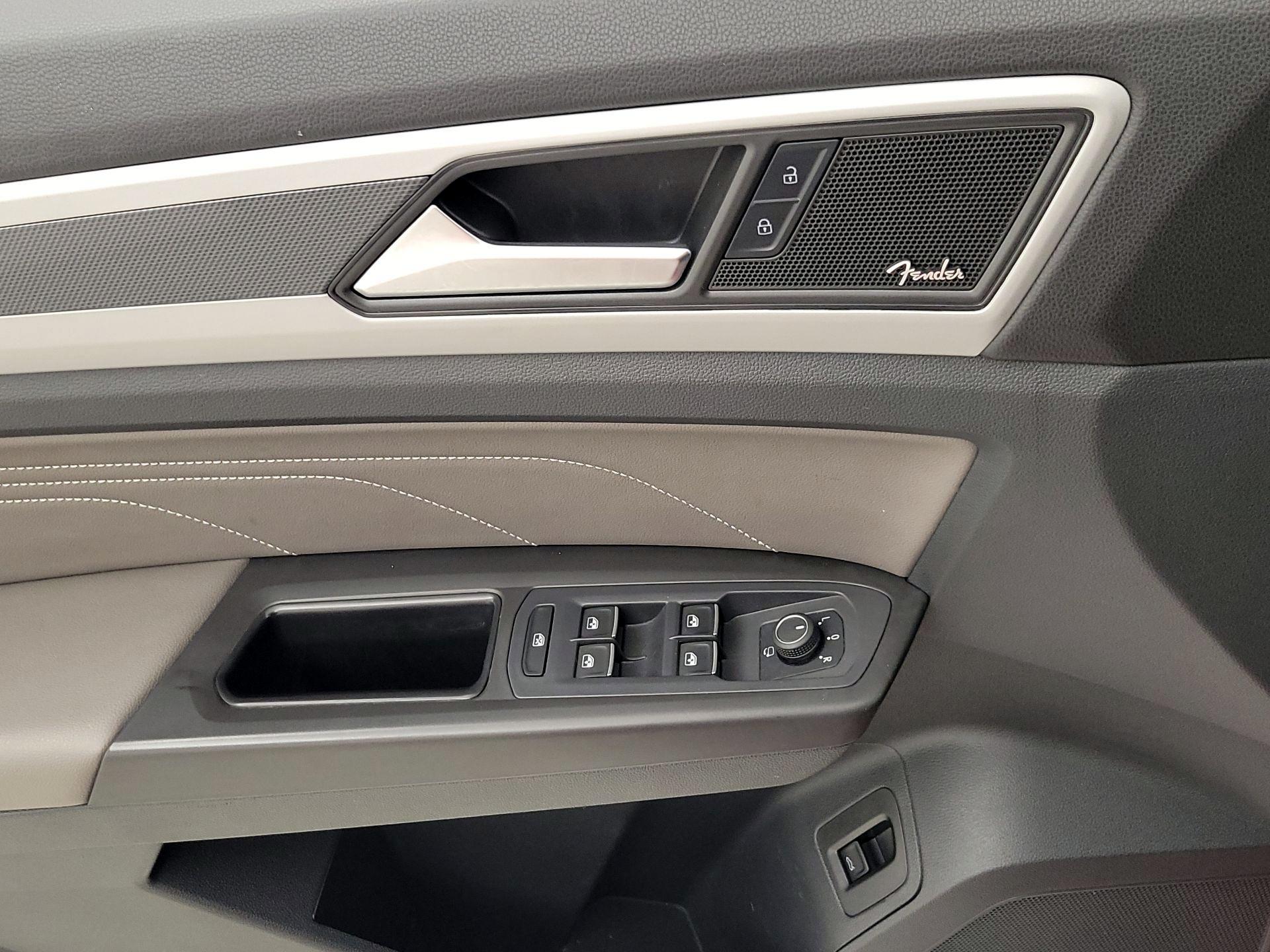 Thumbnail: 2022 Volkswagen Atlas - 12