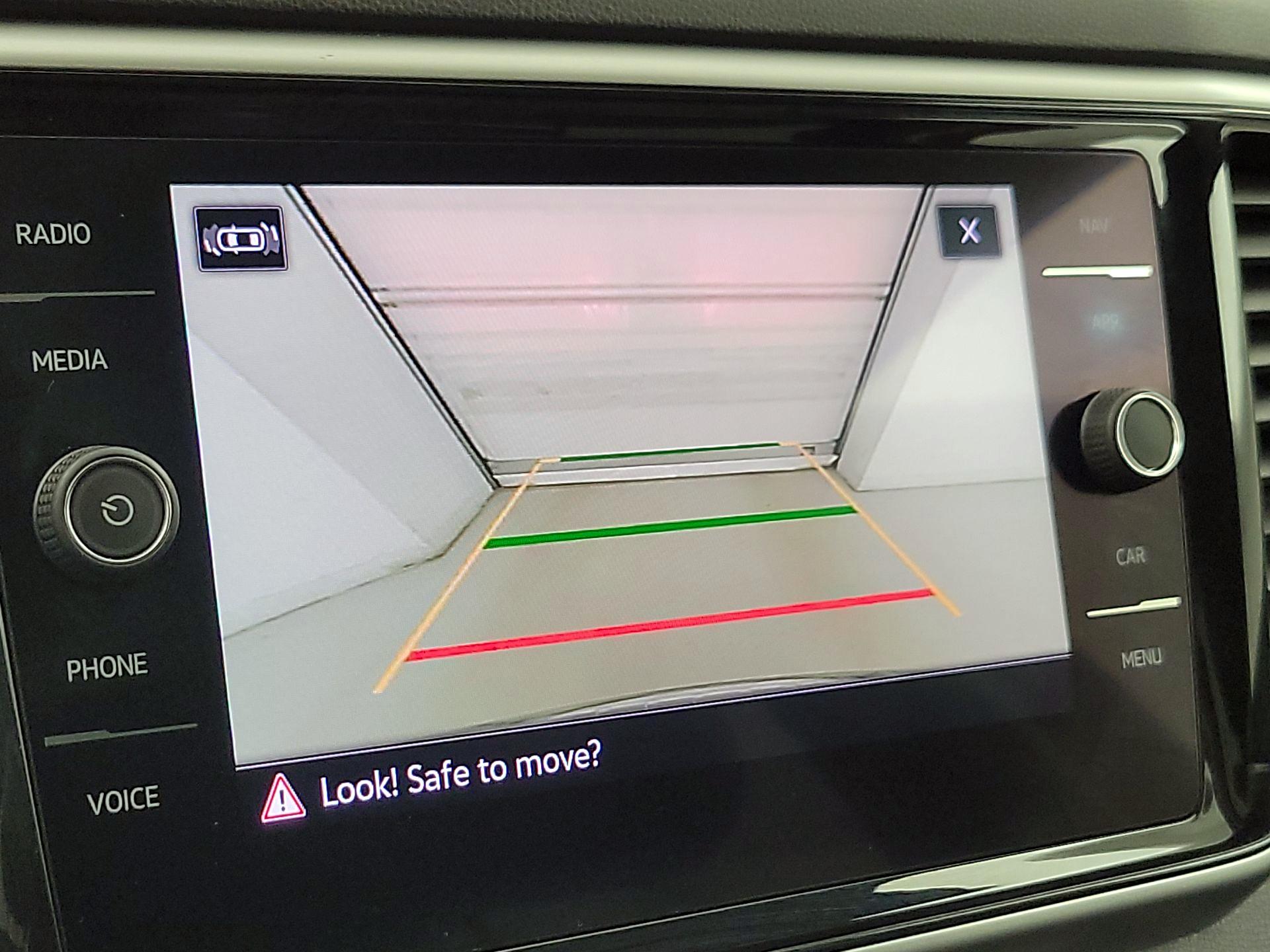 Thumbnail: 2022 Volkswagen Atlas - 15