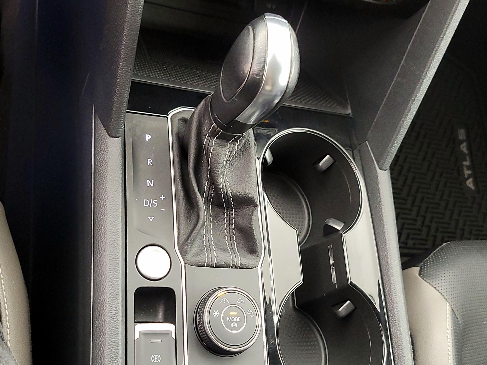 Thumbnail: 2022 Volkswagen Atlas - 18