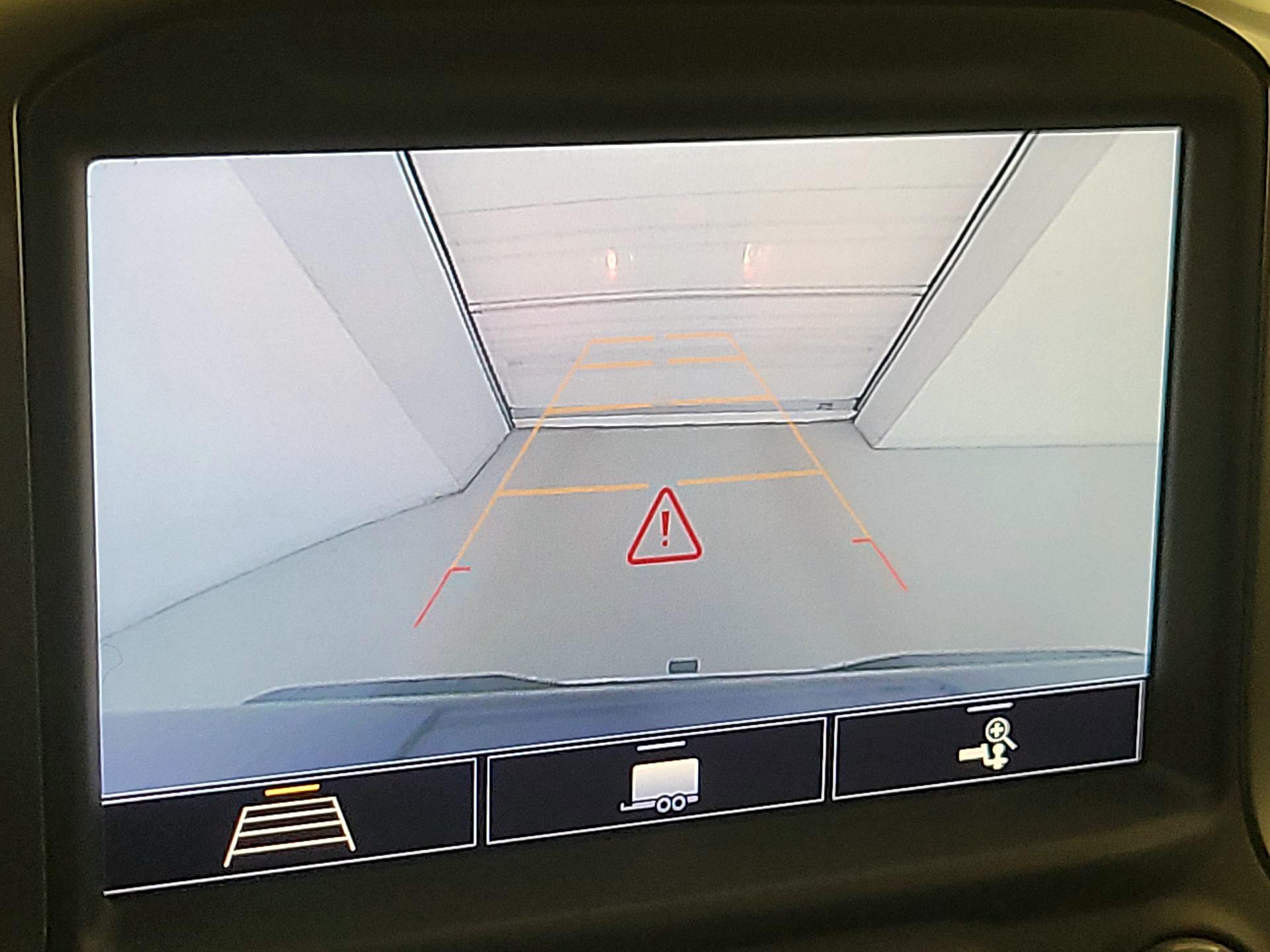 Thumbnail: 2020 Chevrolet Silverado 1500 - 14