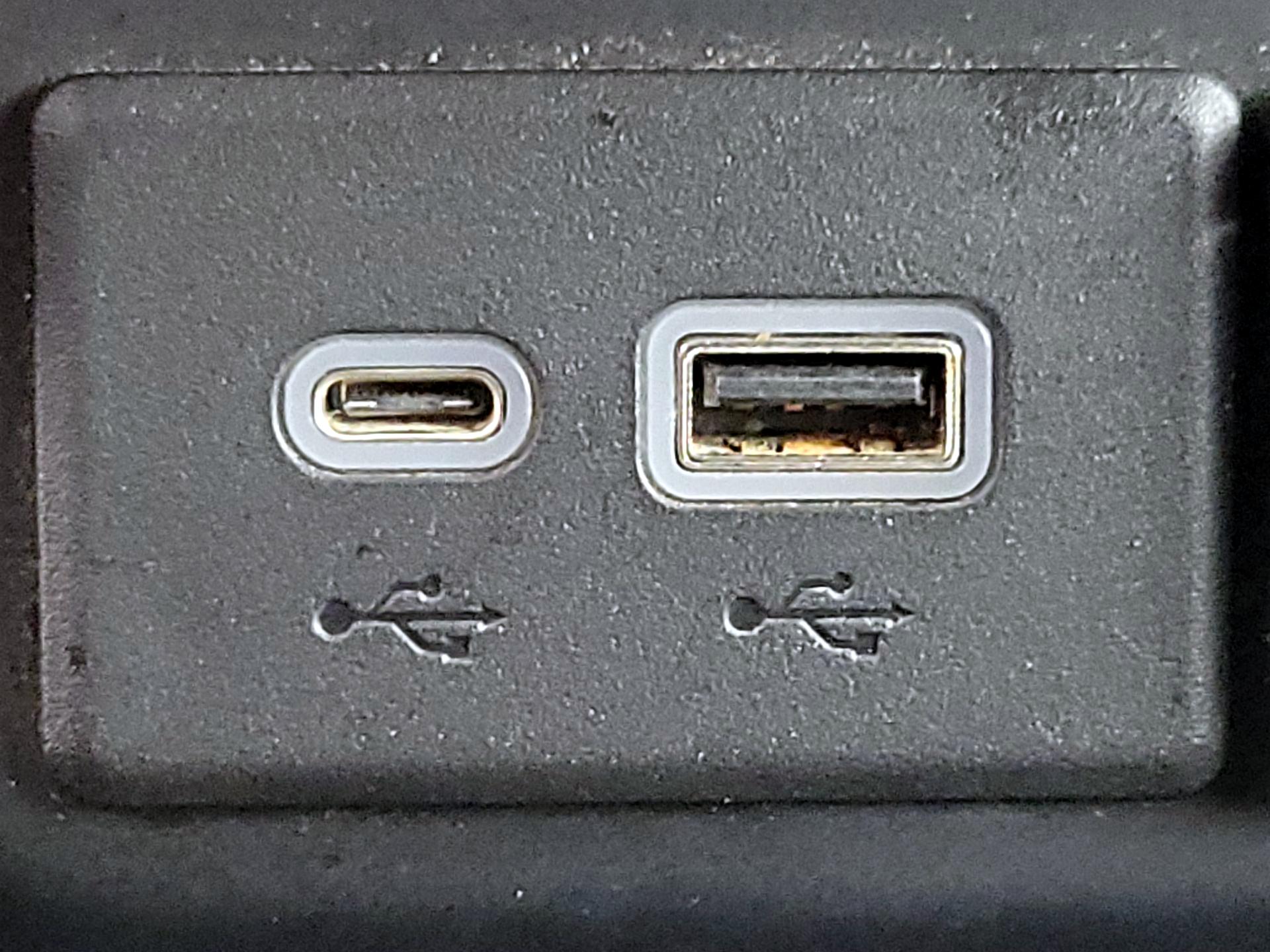 Thumbnail: 2020 Chevrolet Silverado 1500 - 18