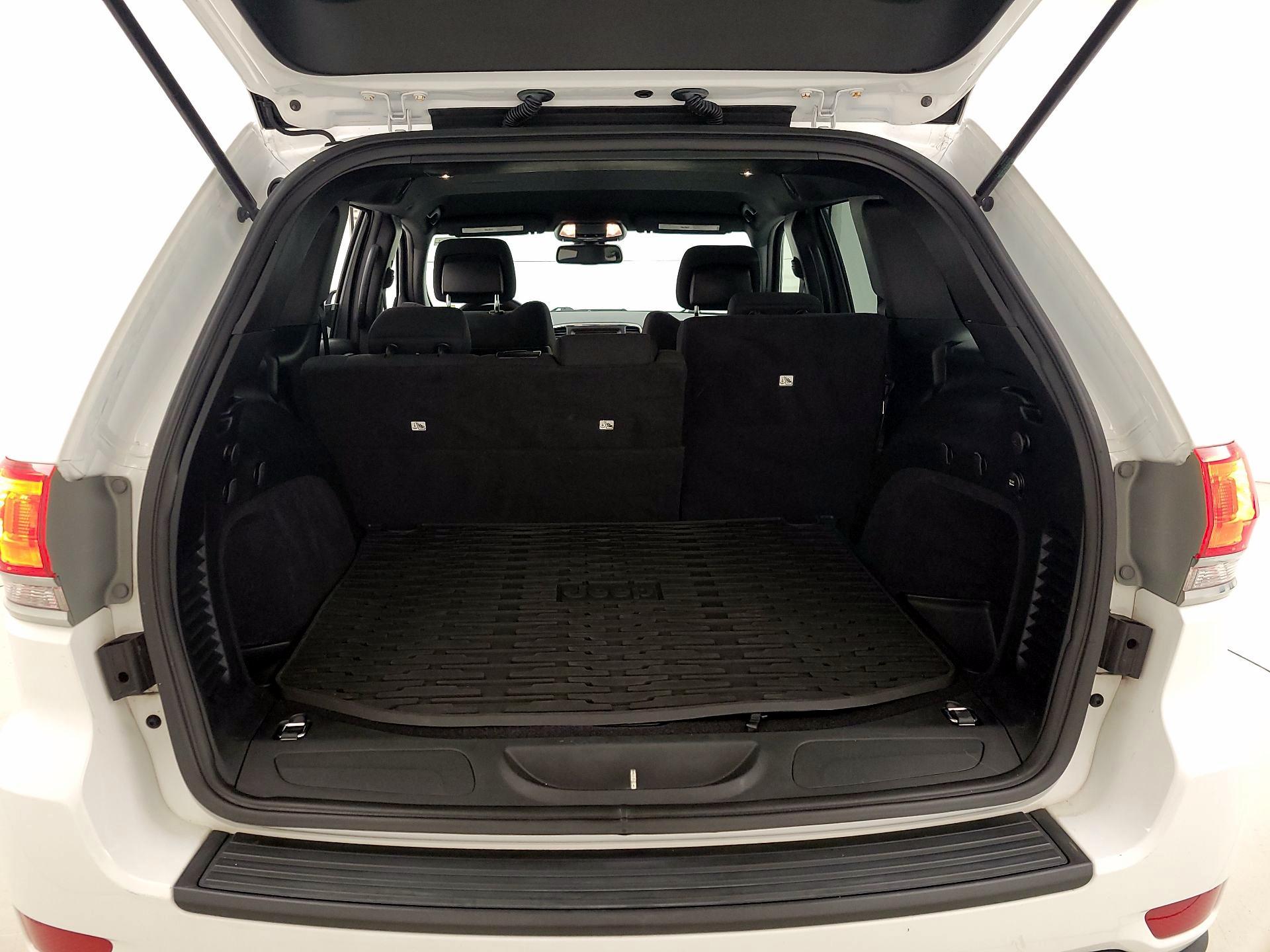 Thumbnail: 2016 Jeep Grand Cherokee - 19