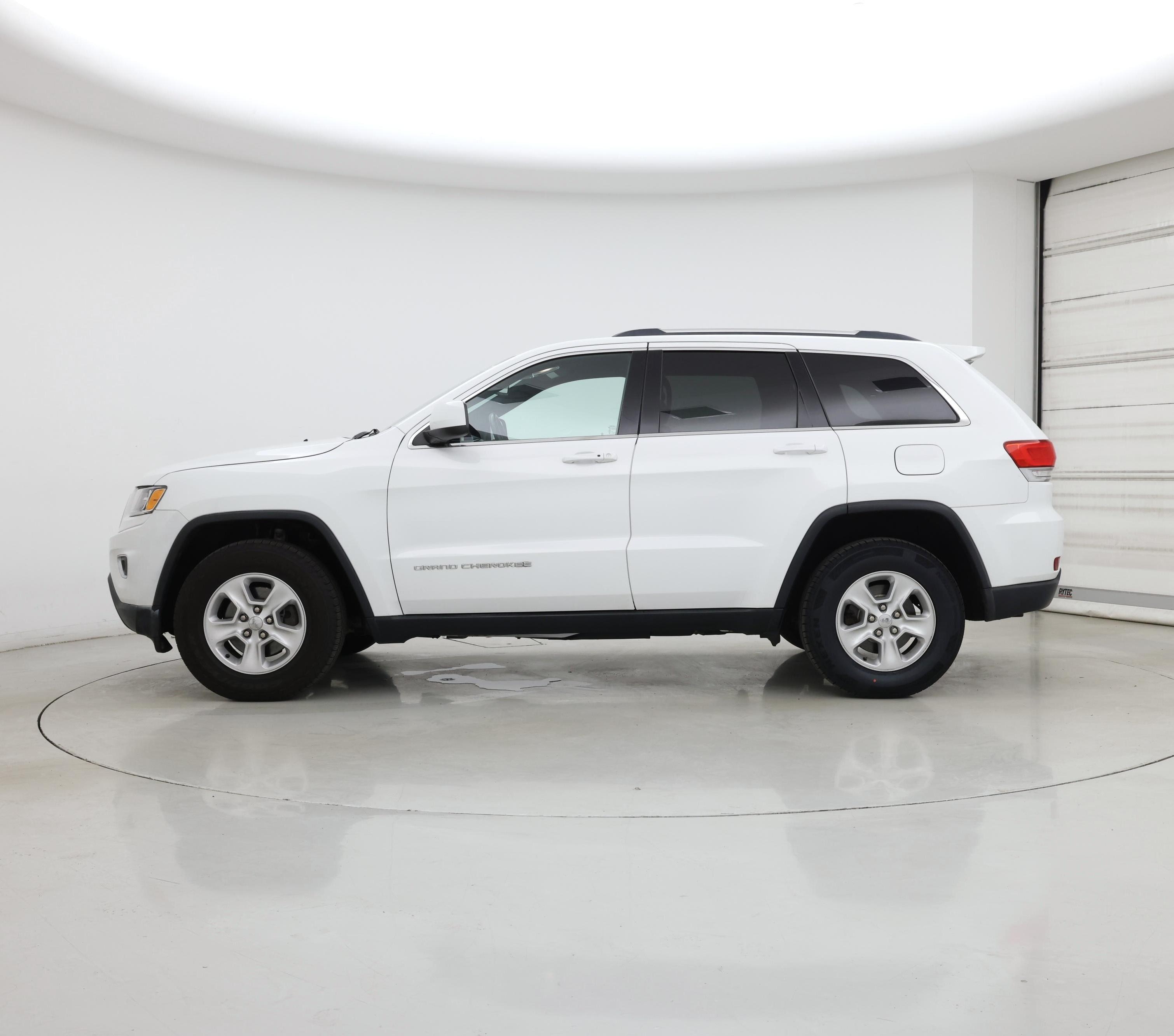 Thumbnail: 2016 Jeep Grand Cherokee - 3