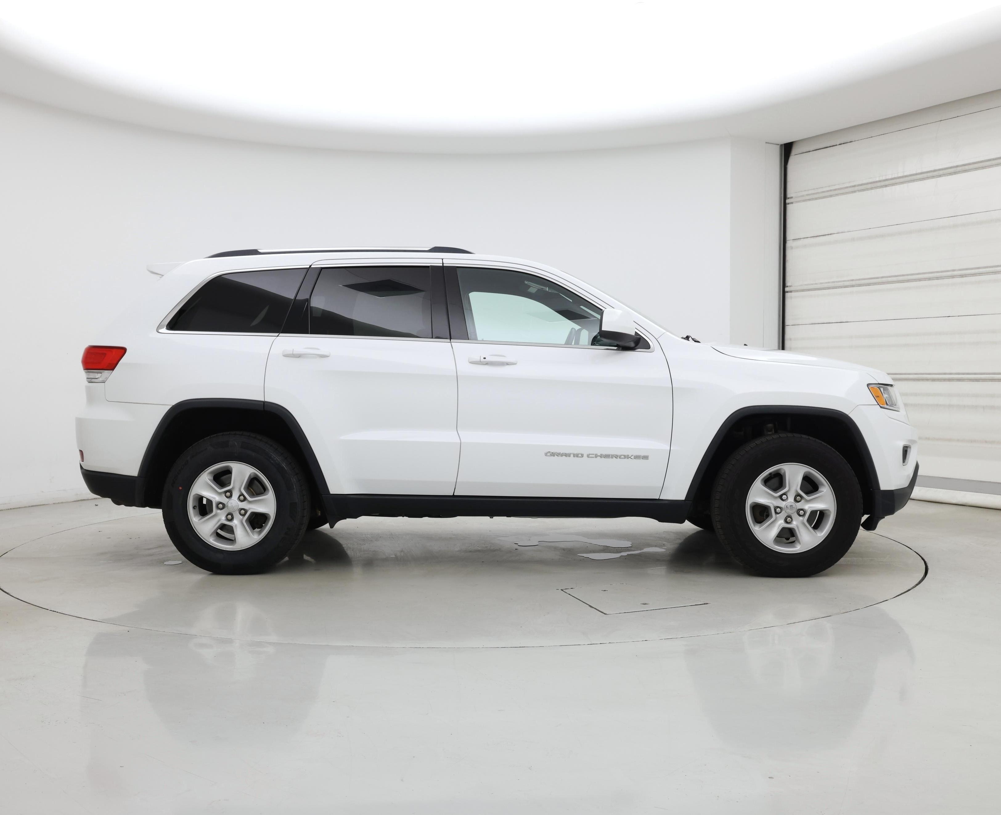 Thumbnail: 2016 Jeep Grand Cherokee - 7