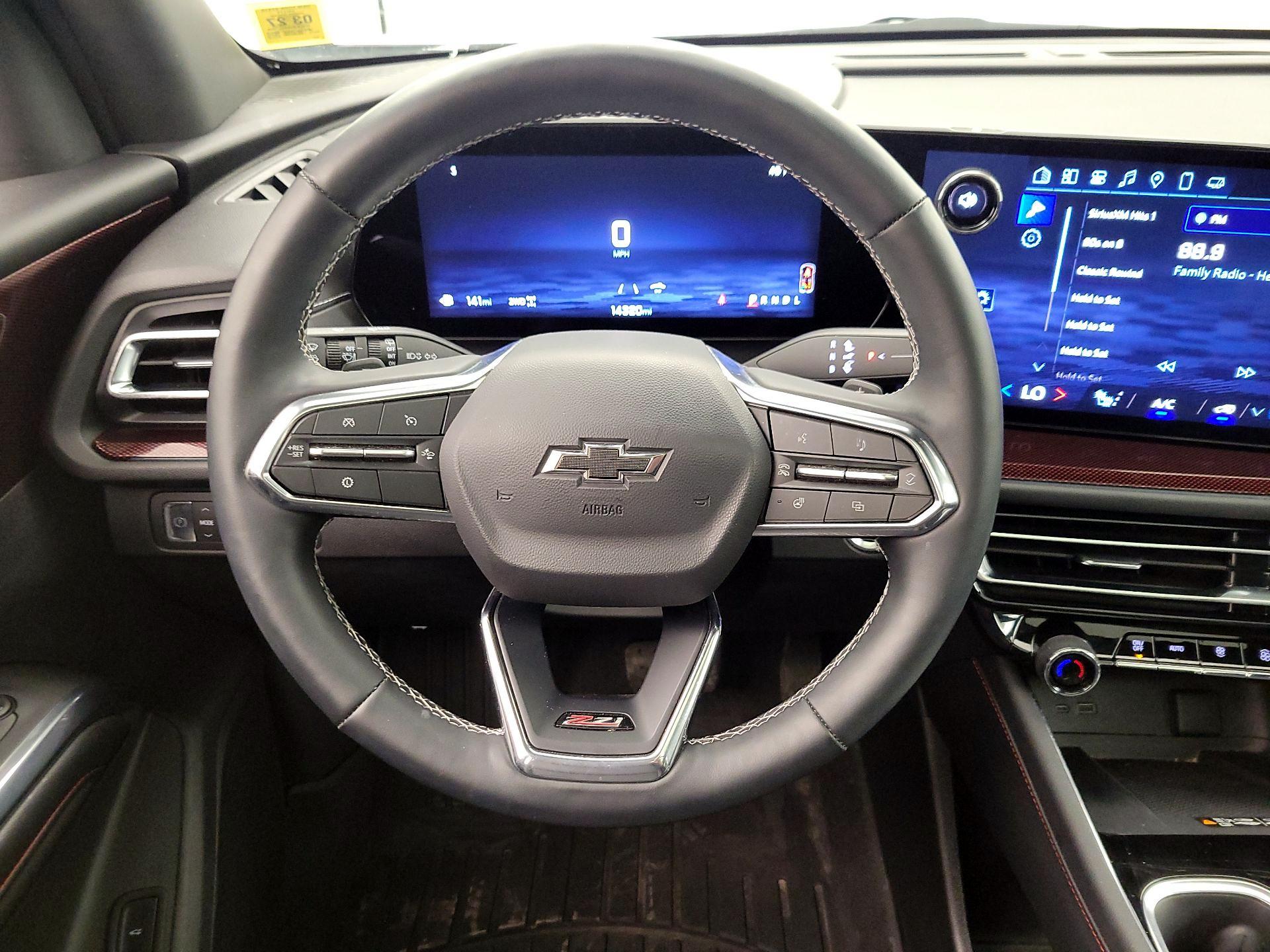 Thumbnail: 2025 Chevrolet Traverse - 10