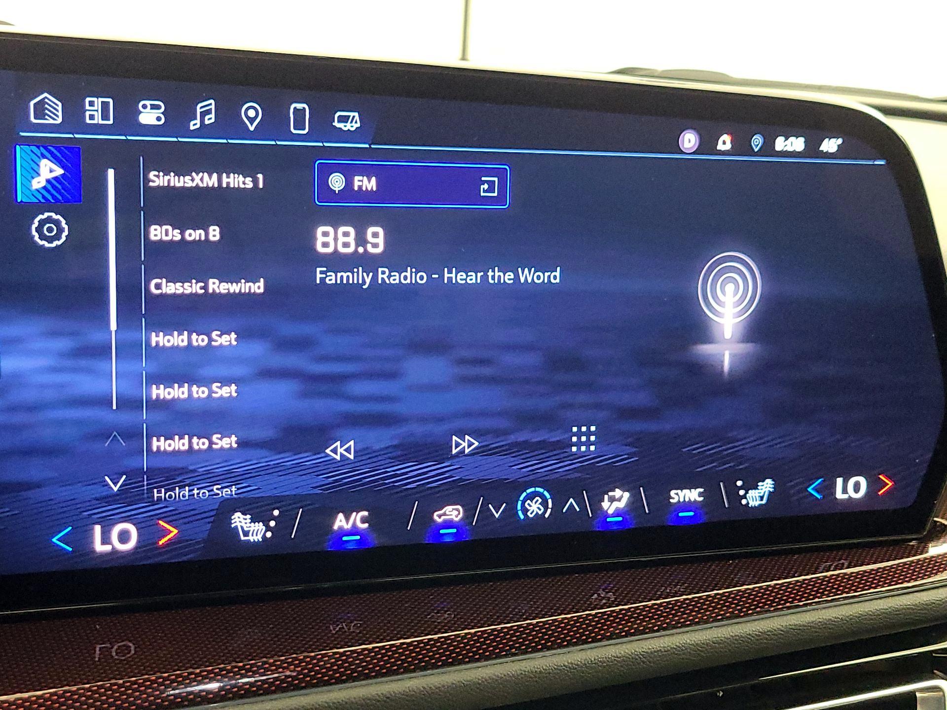 Thumbnail: 2025 Chevrolet Traverse - 16