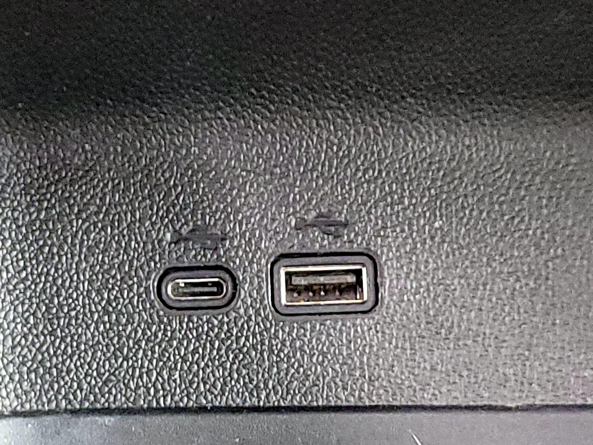 Thumbnail: 2025 Chevrolet Traverse - 19