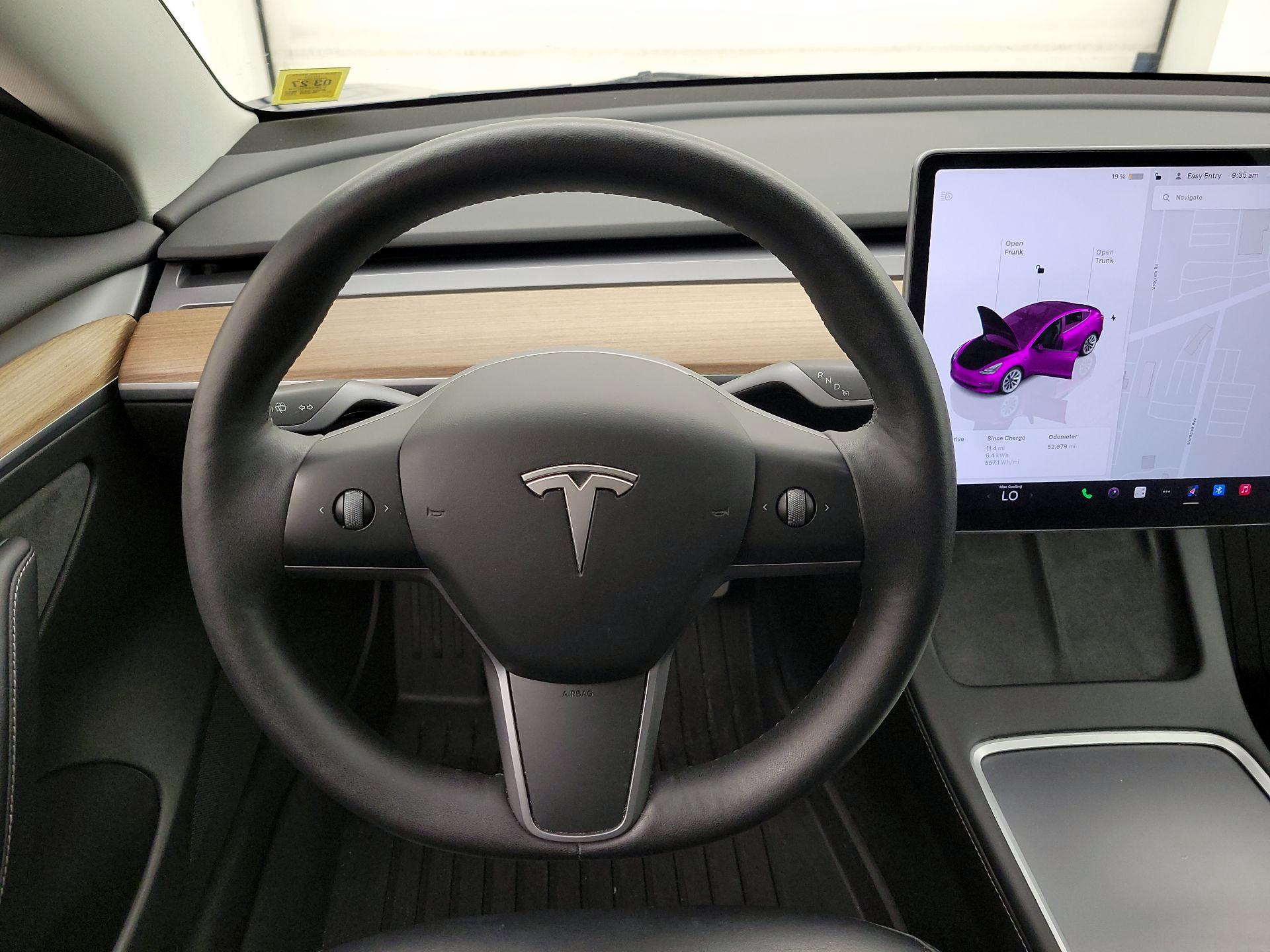 Thumbnail: 2023 Tesla Model 3 - 10