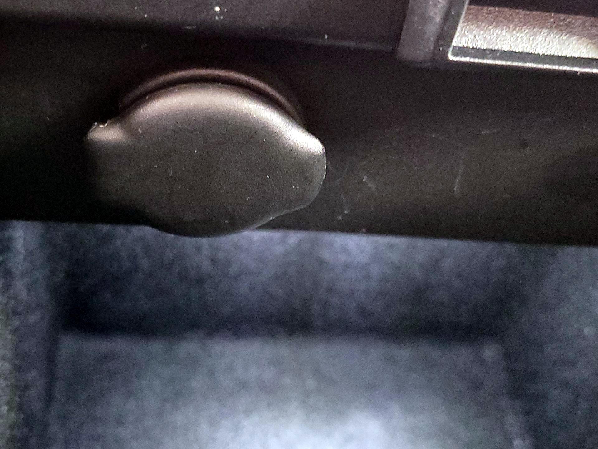 Thumbnail: 2023 Tesla Model 3 - 18