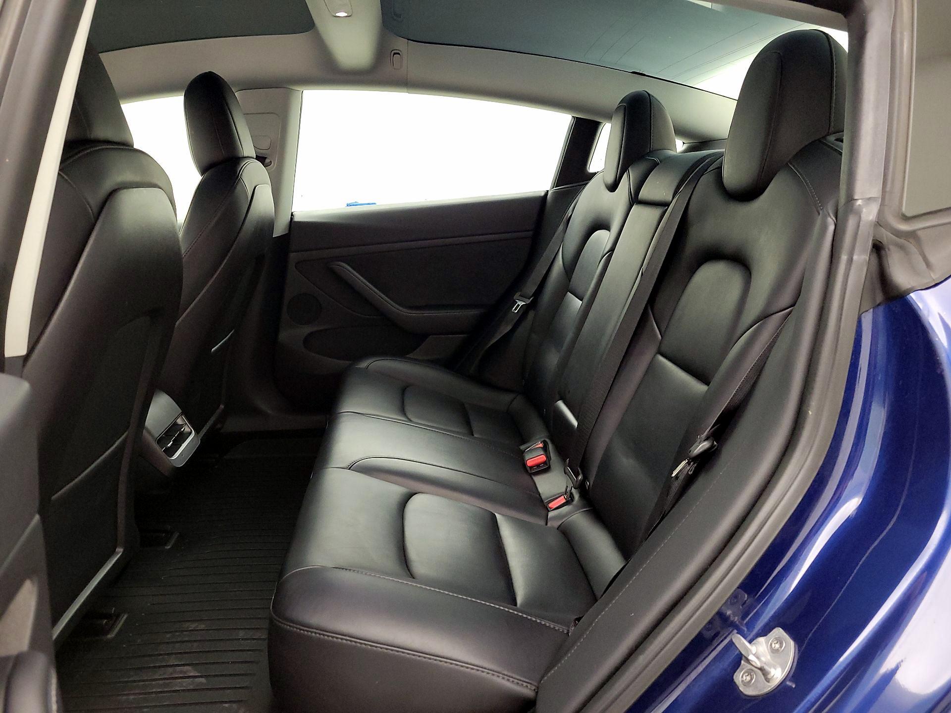 Thumbnail: 2023 Tesla Model 3 - 20