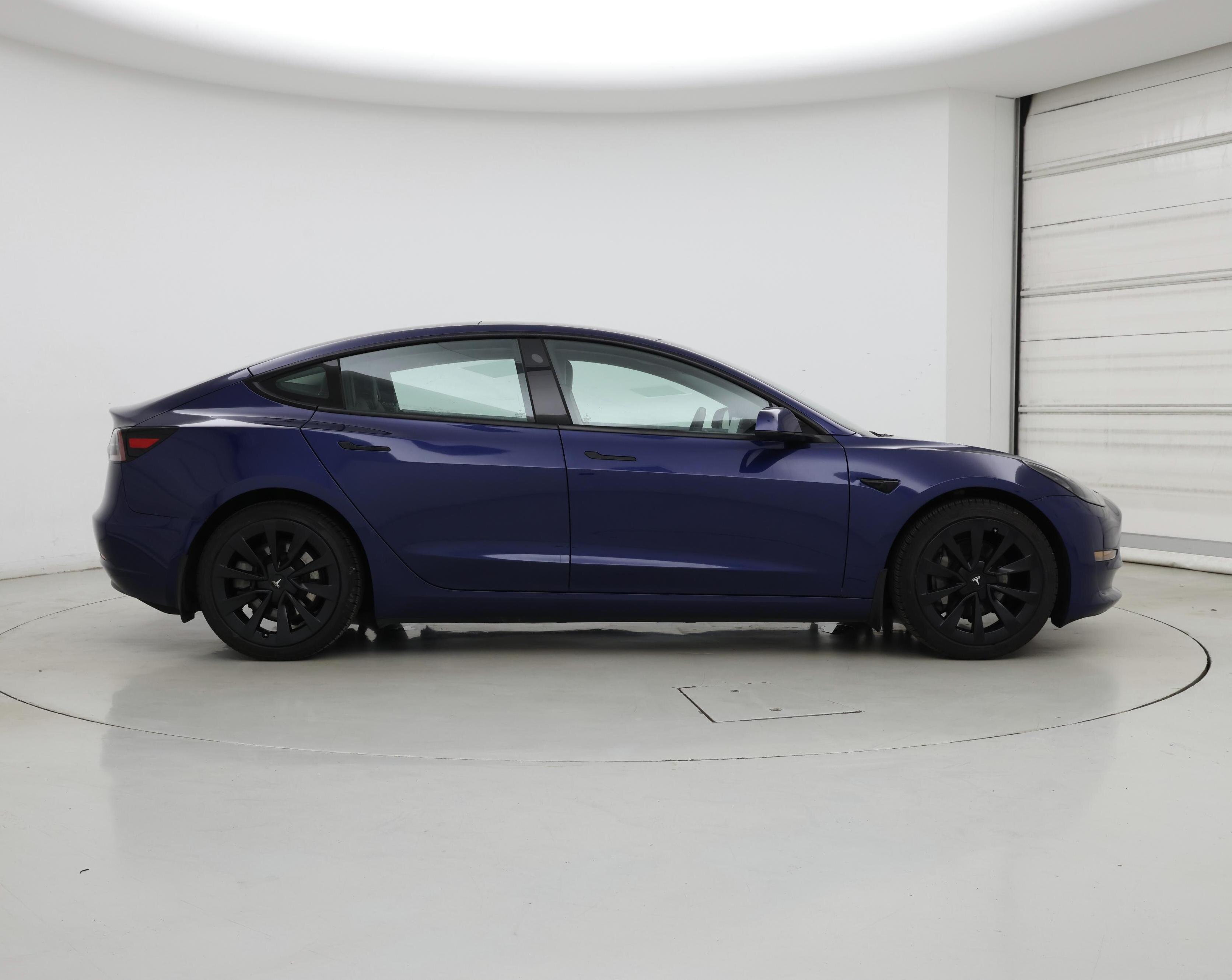 Thumbnail: 2023 Tesla Model 3 - 7