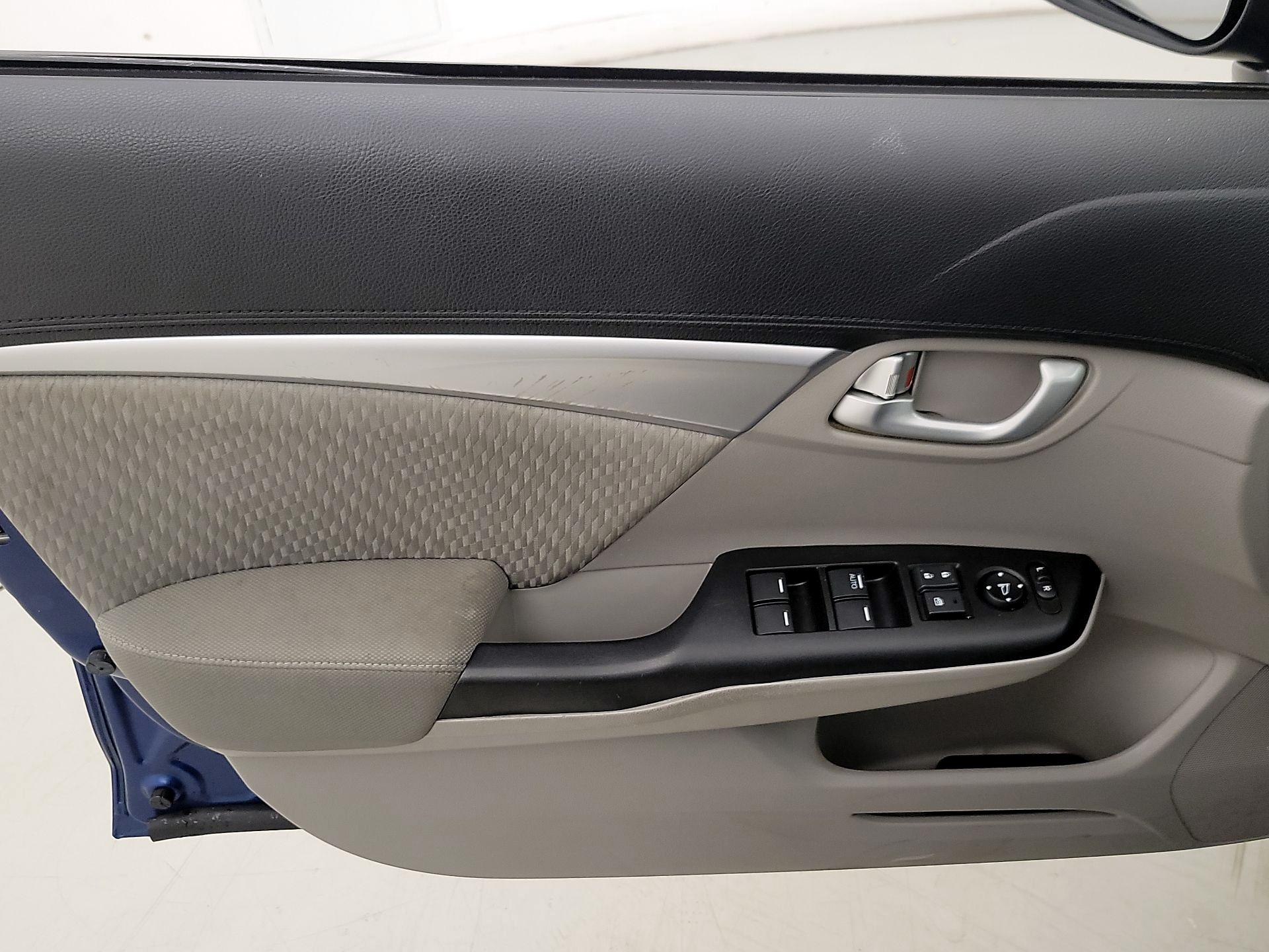 Thumbnail: 2015 Honda Civic - 12