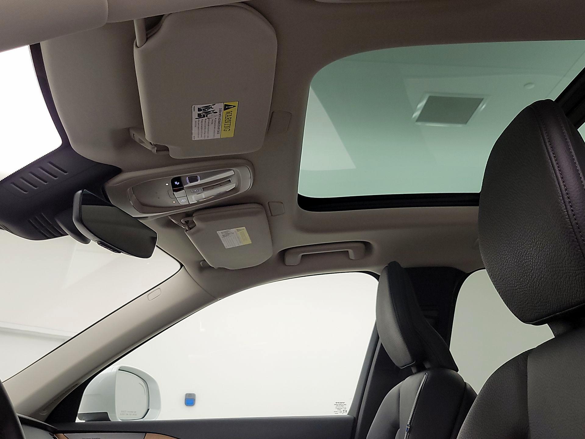 Thumbnail: 2023 Volvo XC90 - 19