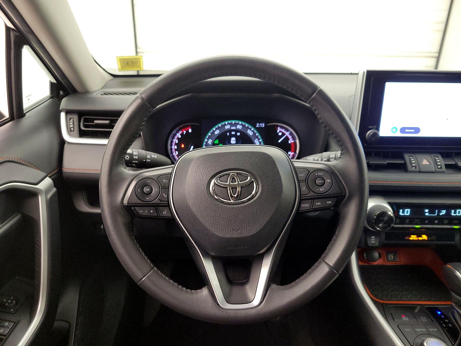 Thumbnail: 2024 Toyota RAV4 - 10