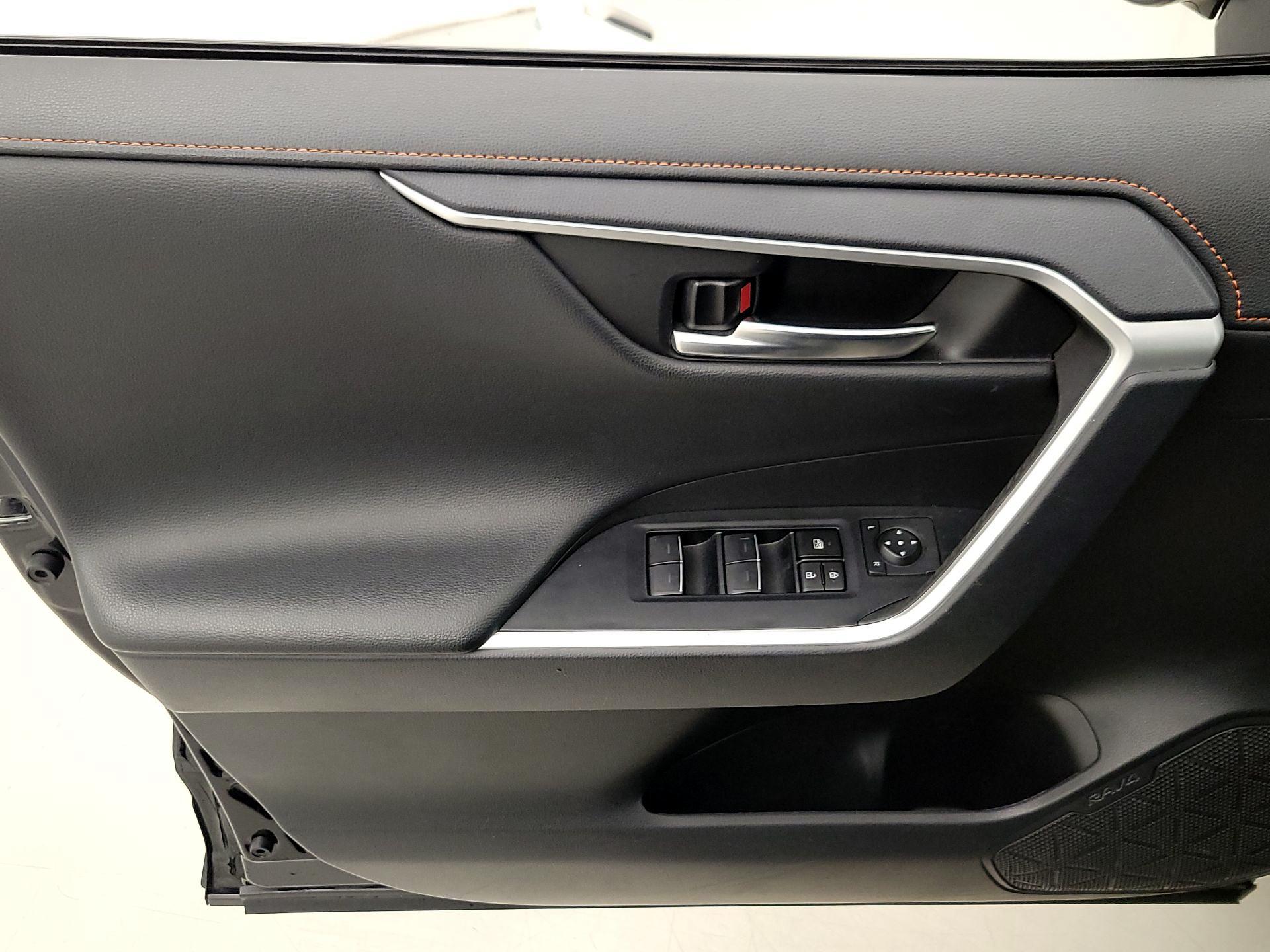 Thumbnail: 2024 Toyota RAV4 - 12