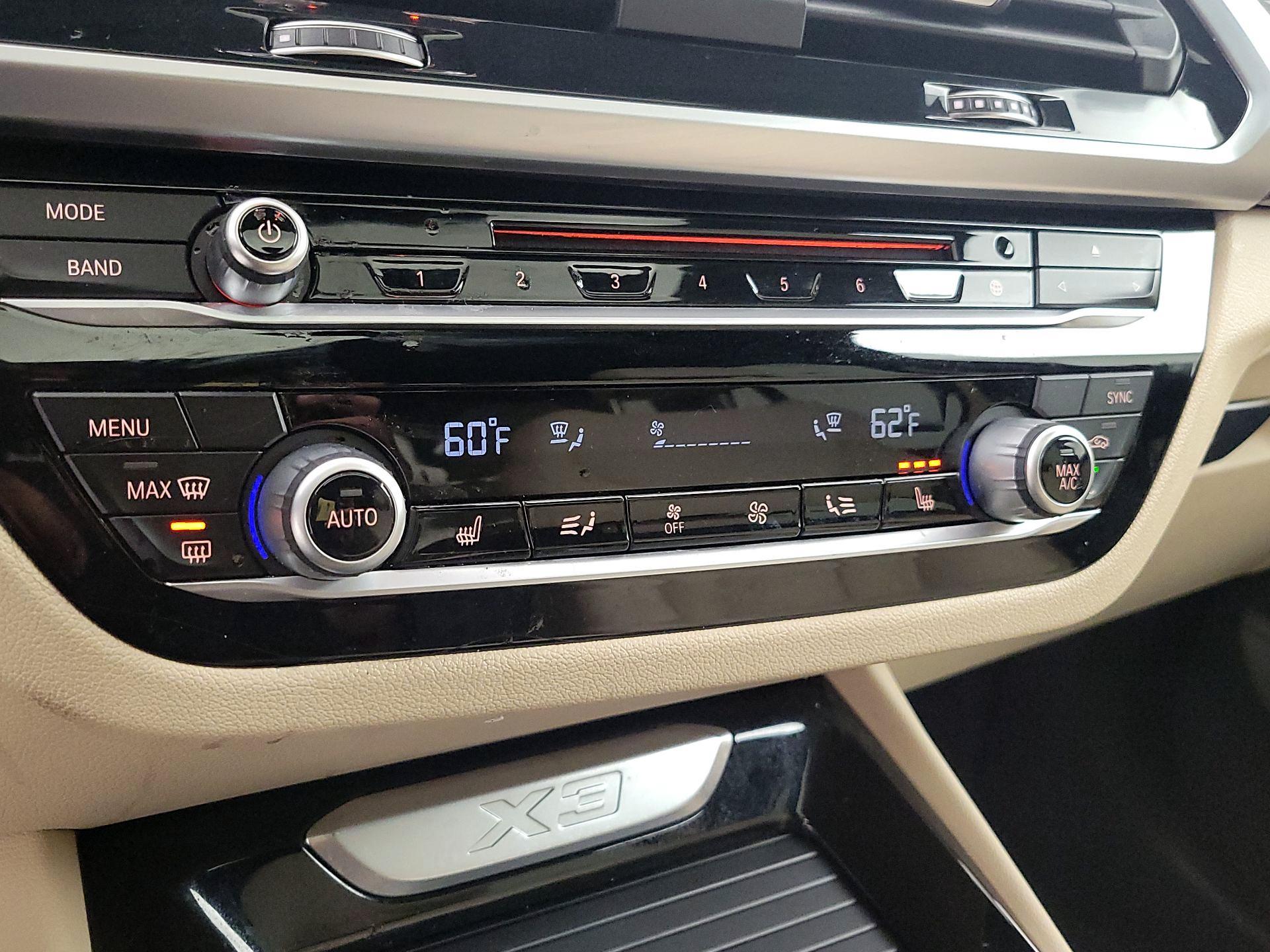 Thumbnail: 2019 BMW X3 - 17