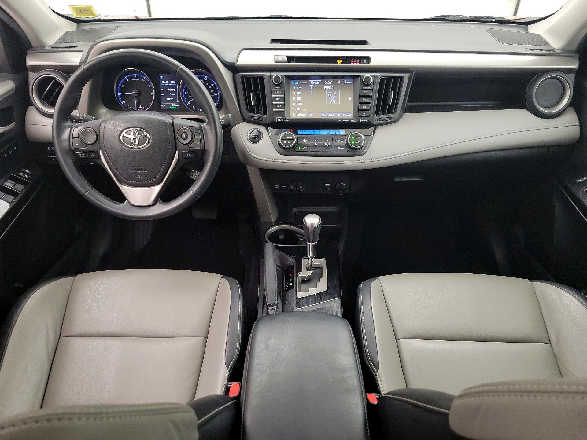 Thumbnail: 2018 Toyota RAV4 - 9