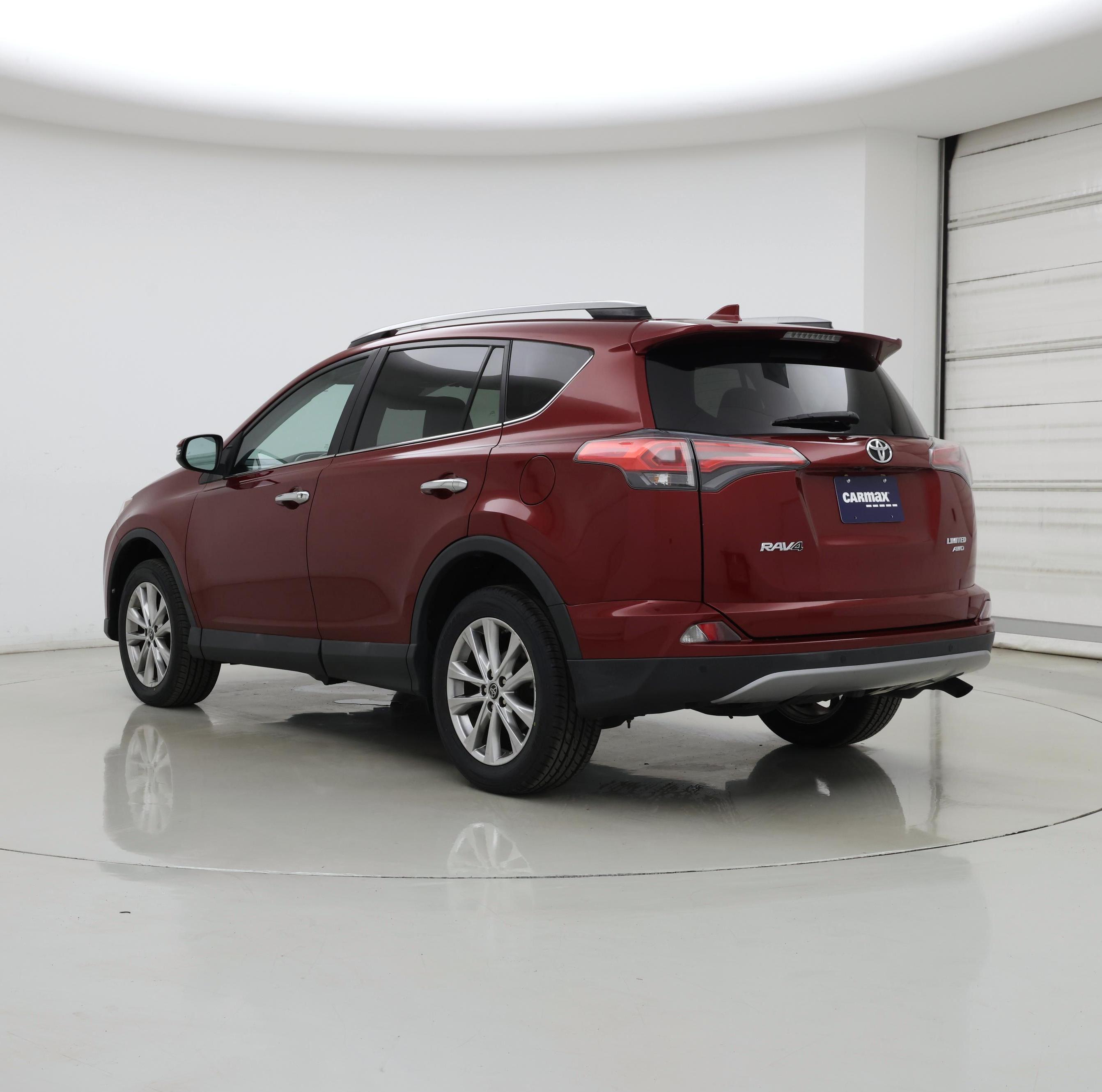 Thumbnail: 2018 Toyota RAV4 - 2