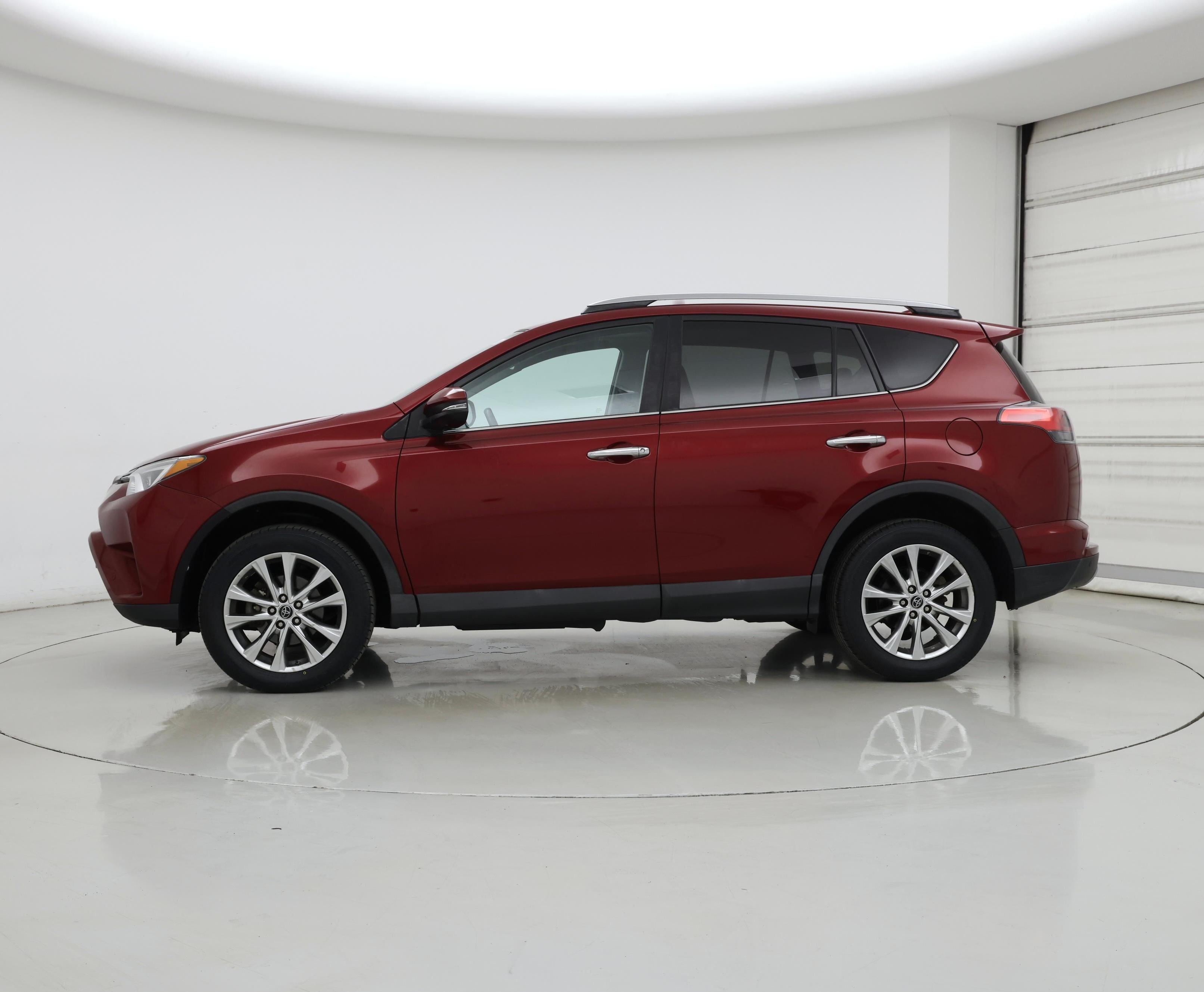Thumbnail: 2018 Toyota RAV4 - 3