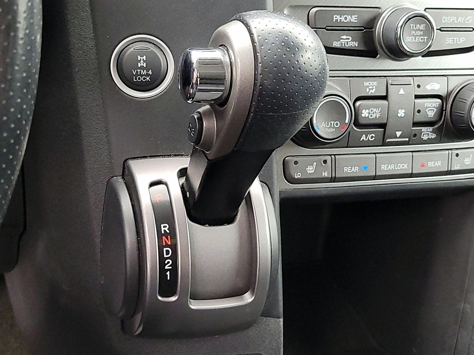 Thumbnail: 2015 Honda Pilot - 17