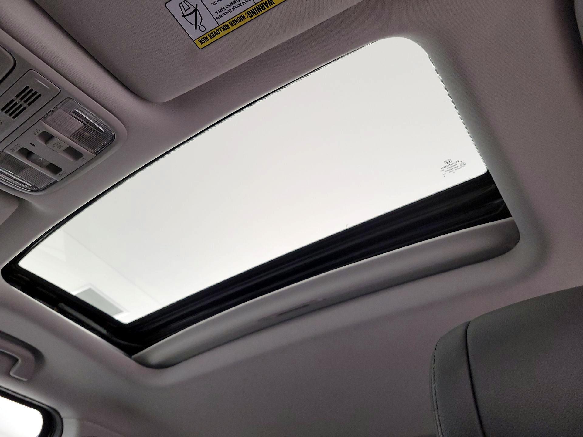 Thumbnail: 2015 Honda Pilot - 19