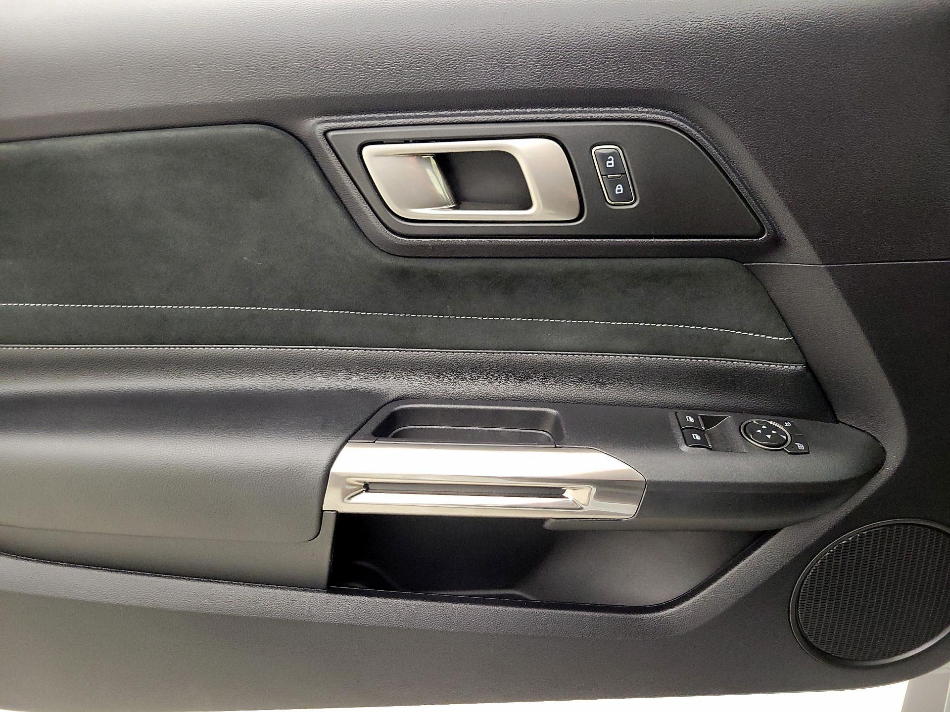 Thumbnail: 2016 Ford Mustang - 12