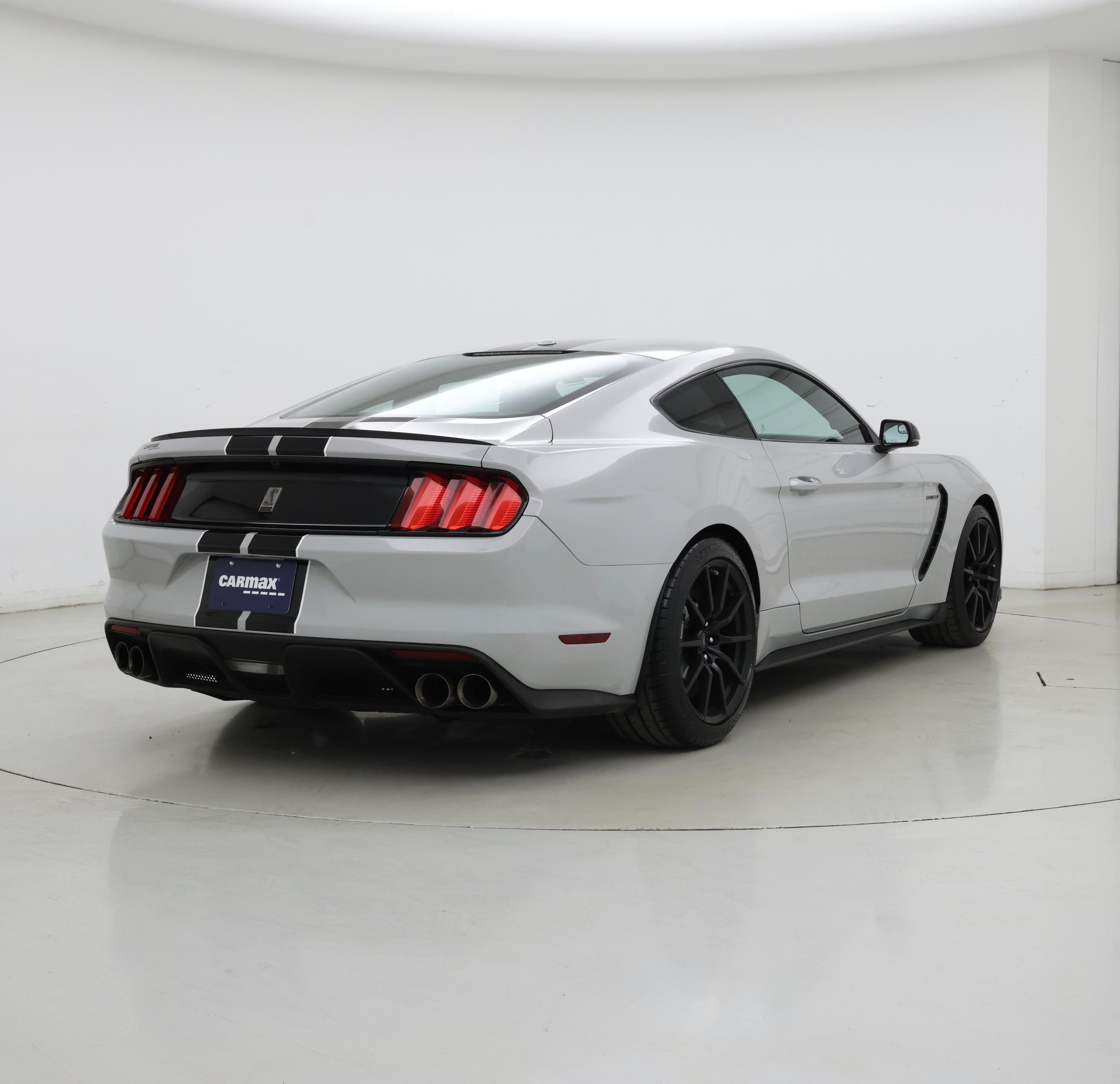 Thumbnail: 2016 Ford Mustang - 8