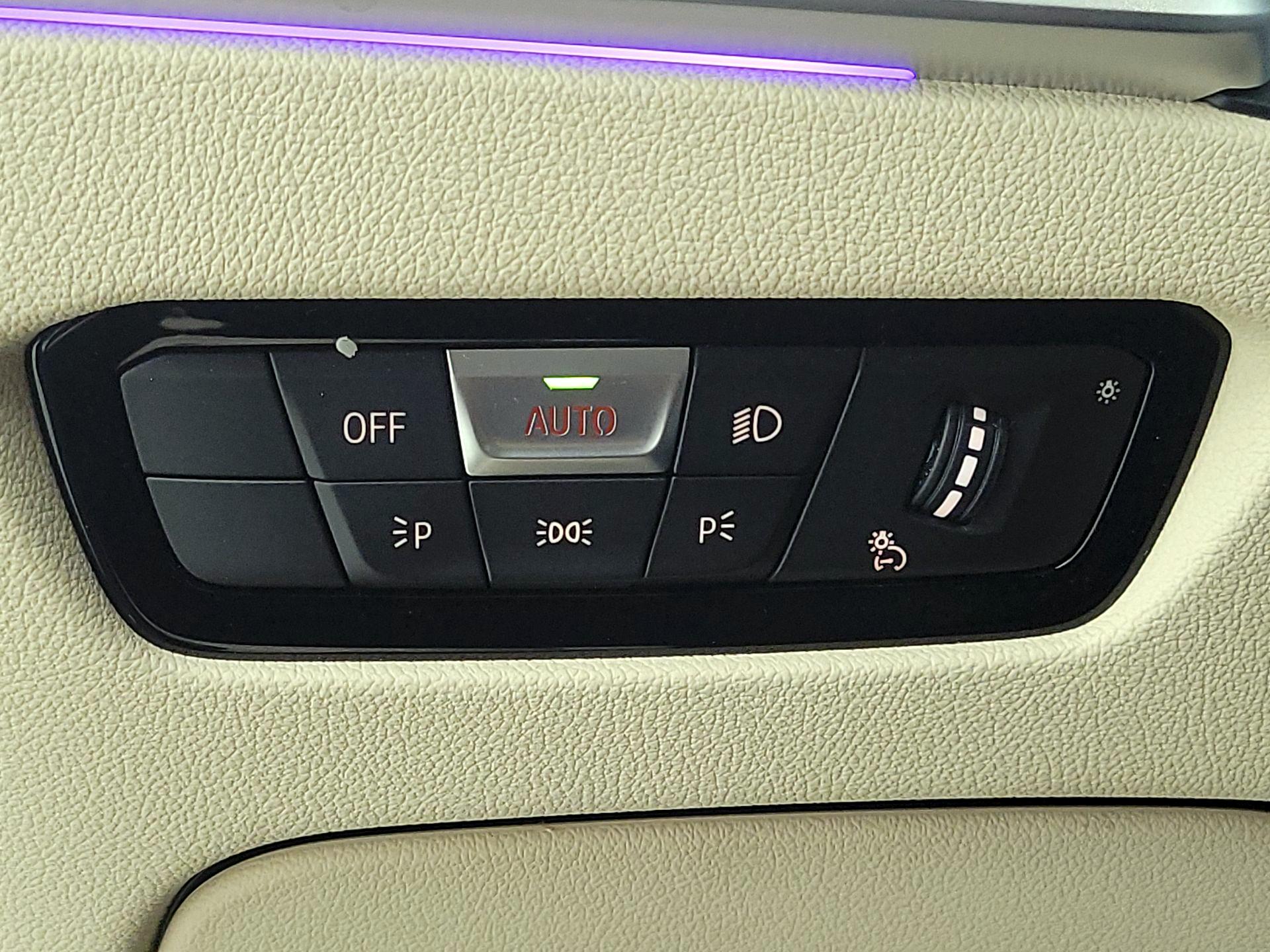 Thumbnail: 2020 BMW 3 Series - 13