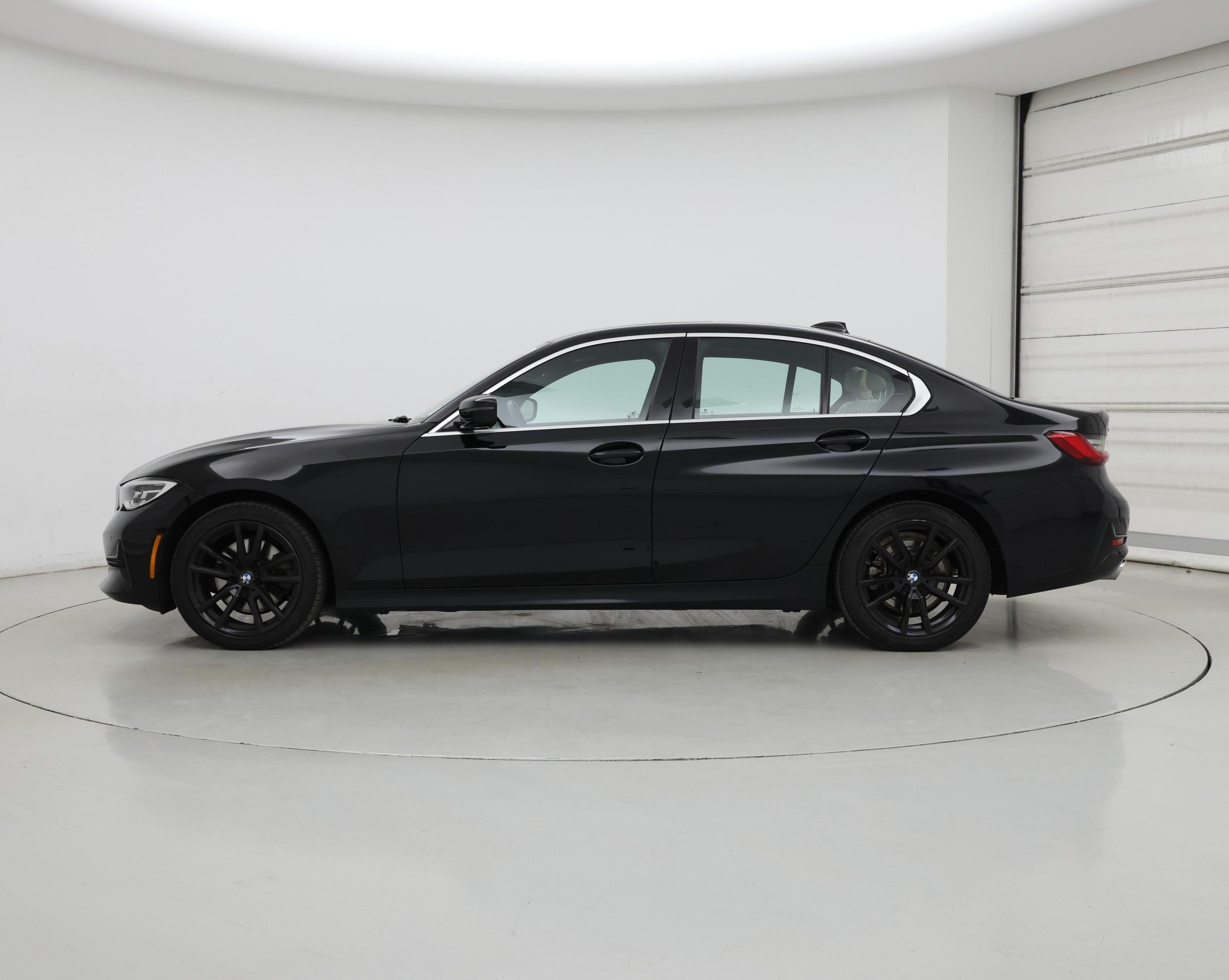 Thumbnail: 2020 BMW 3 Series - 3