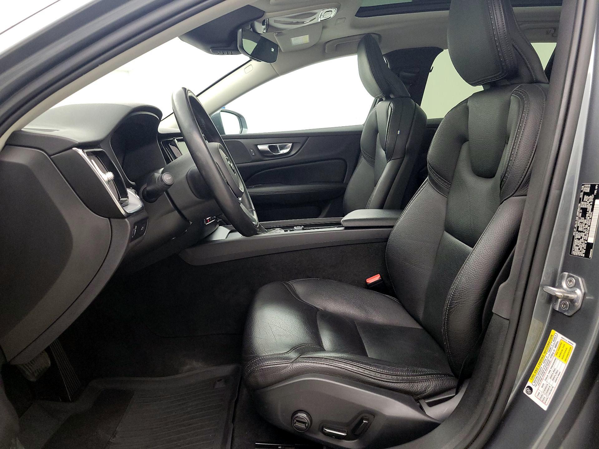 Thumbnail: 2020 Volvo S60 - 11