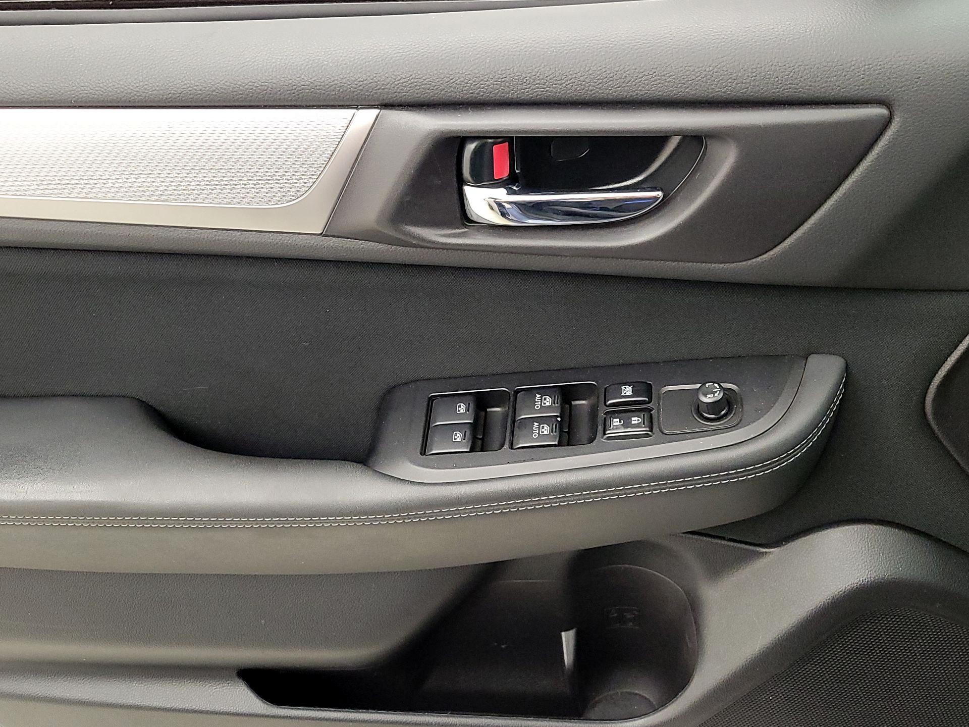 Thumbnail: 2016 Subaru Outback - 12