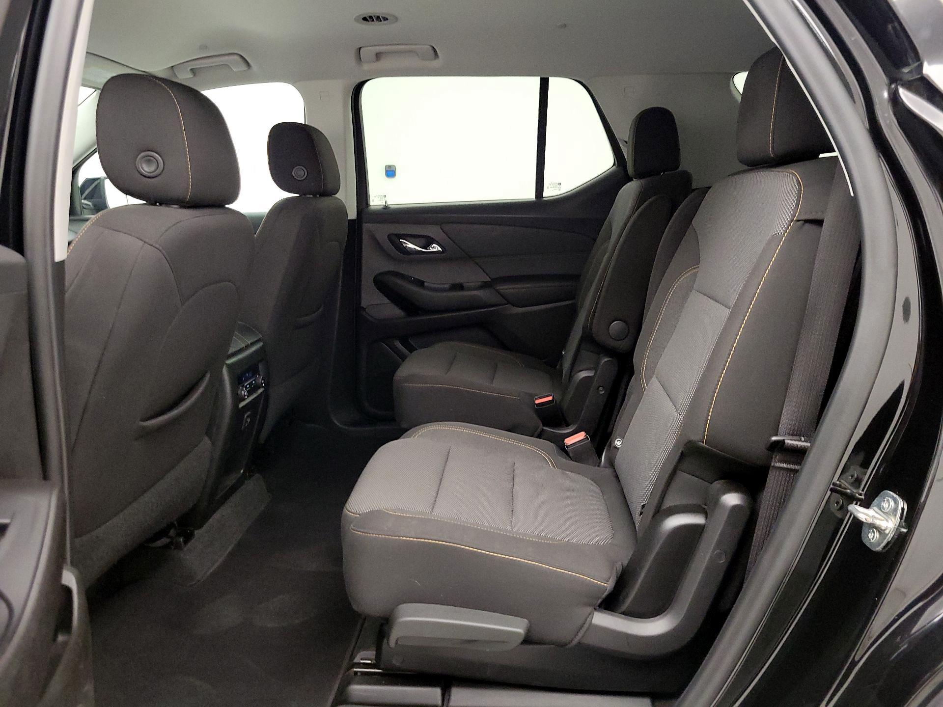 Thumbnail: 2021 Chevrolet Traverse - 19