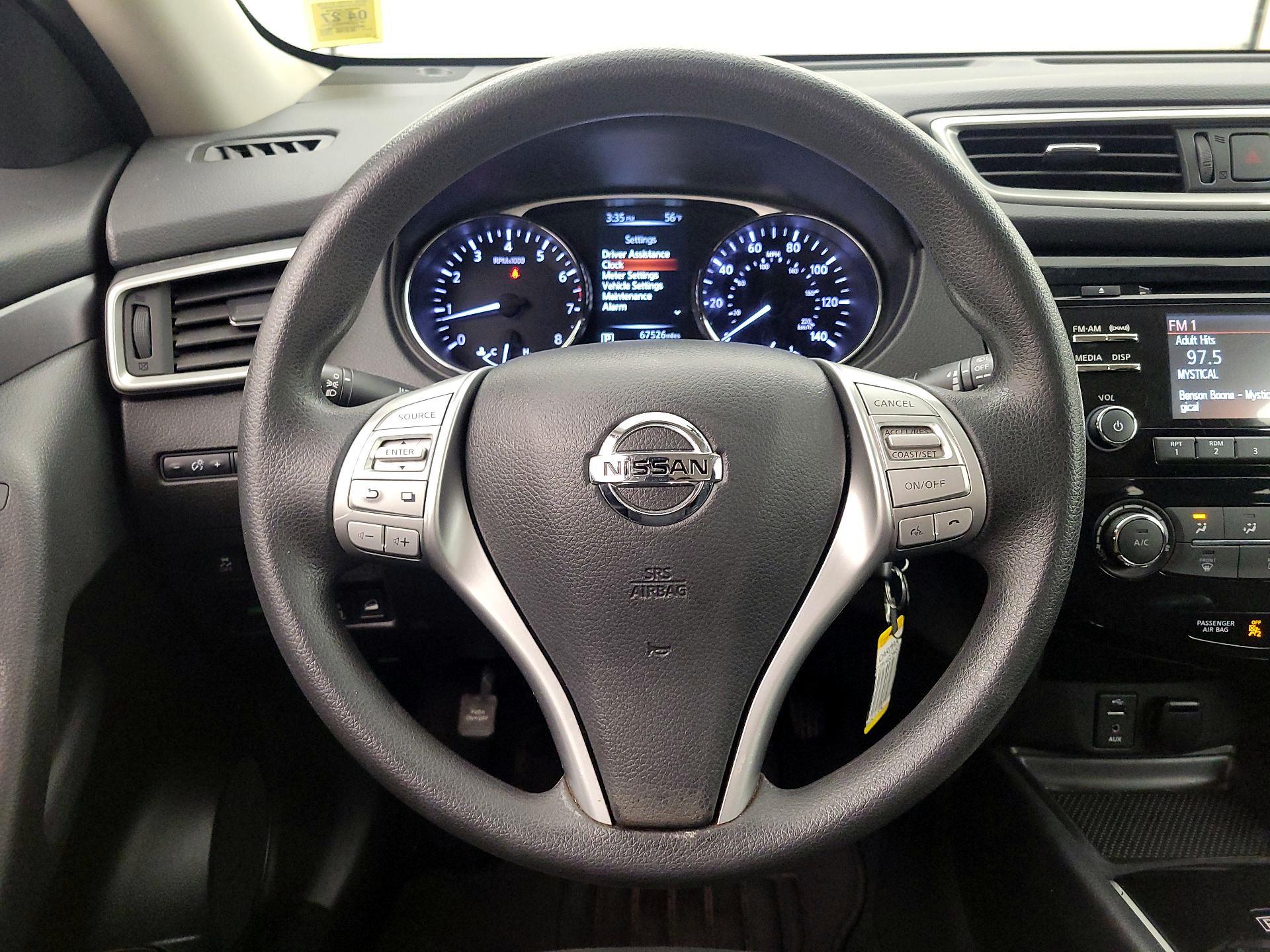 Thumbnail: 2016 Nissan Rogue - 10