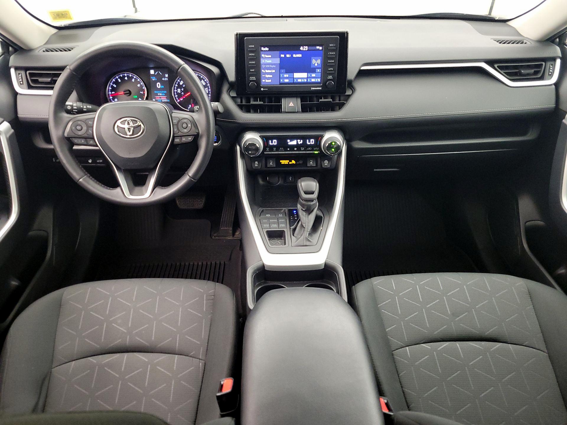 Thumbnail: 2021 Toyota RAV4 - 9