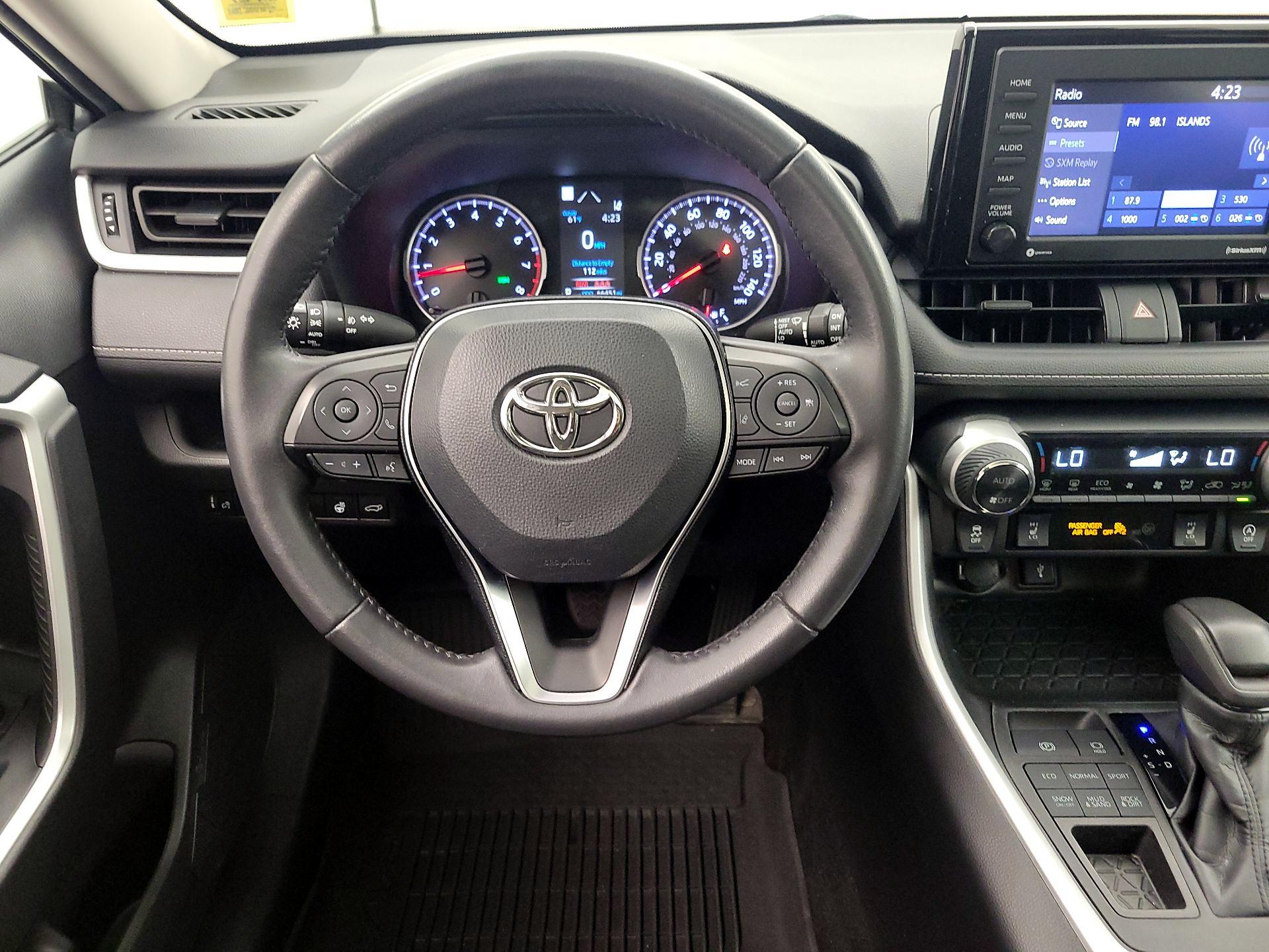 Thumbnail: 2021 Toyota RAV4 - 10