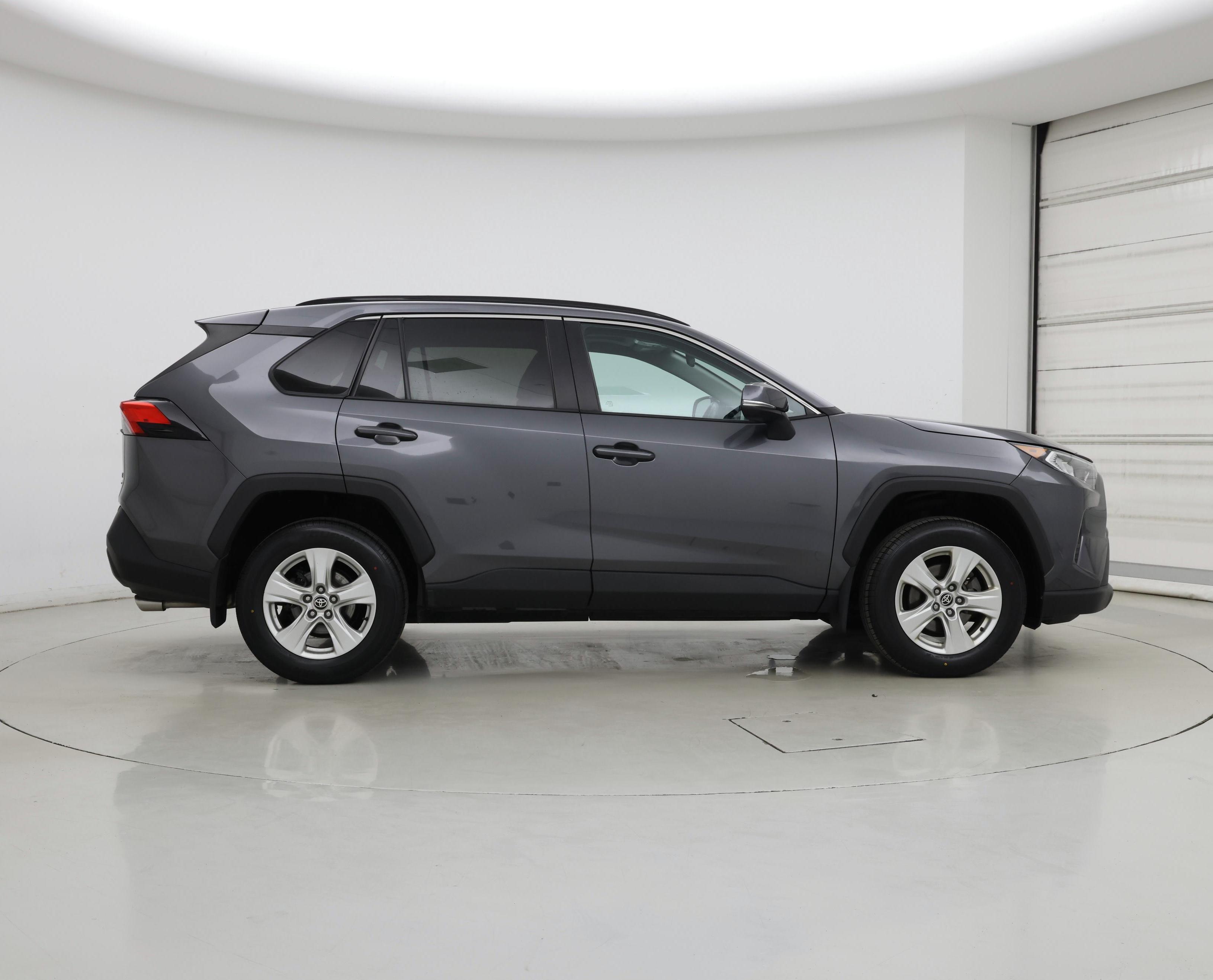 Thumbnail: 2021 Toyota RAV4 - 7