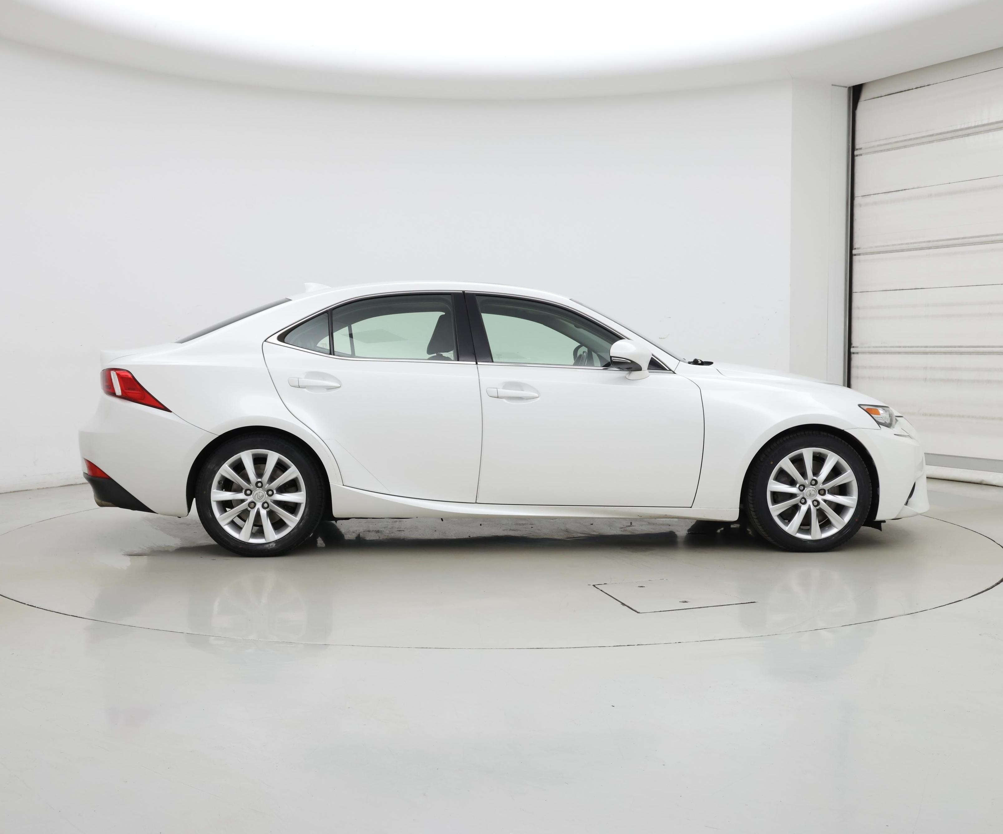 Thumbnail: 2016 Lexus IS - 7