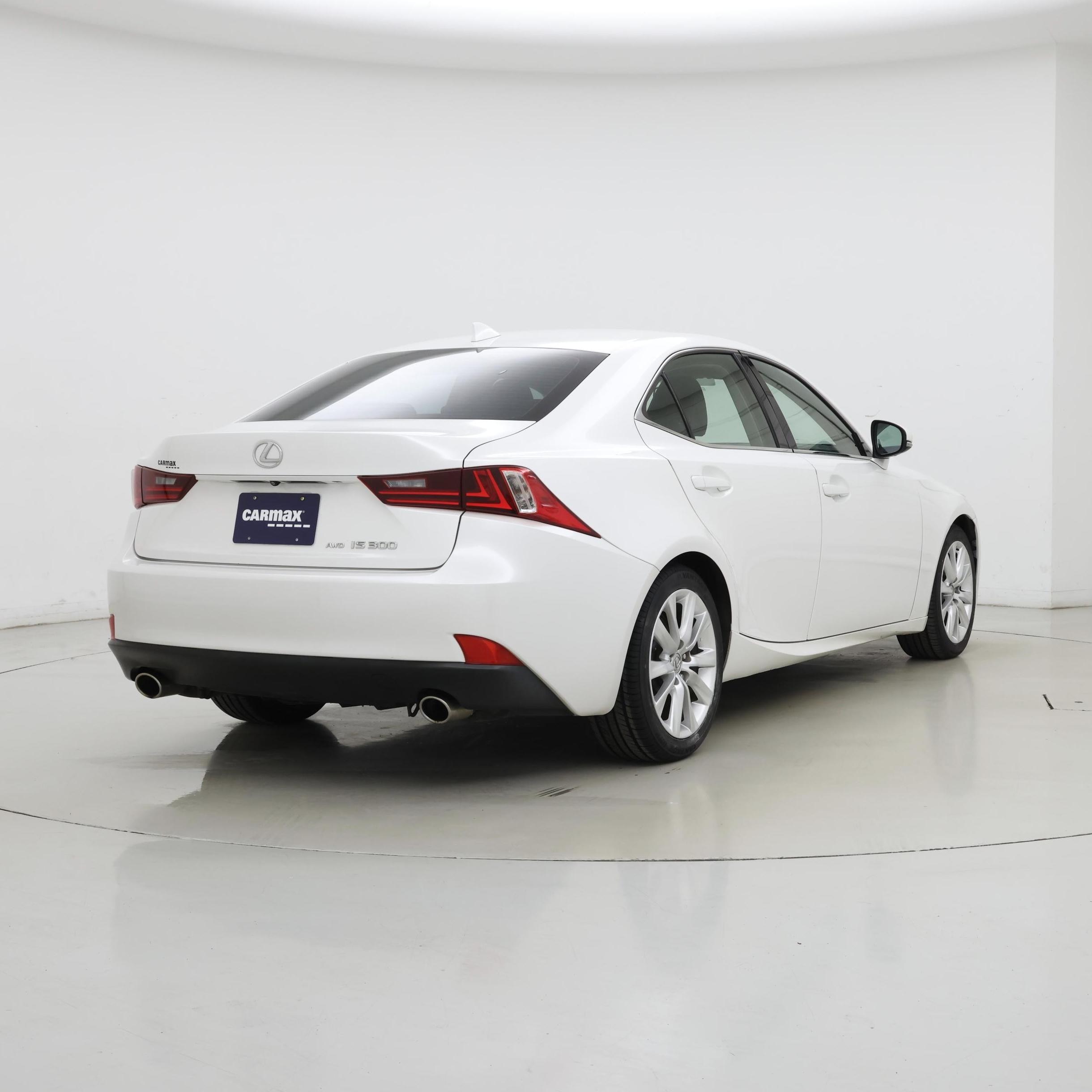 Thumbnail: 2016 Lexus IS - 8