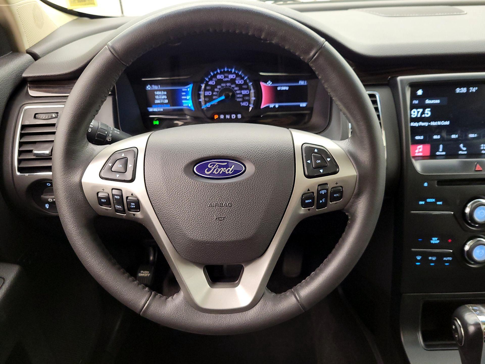 Thumbnail: 2019 Ford Flex - 10