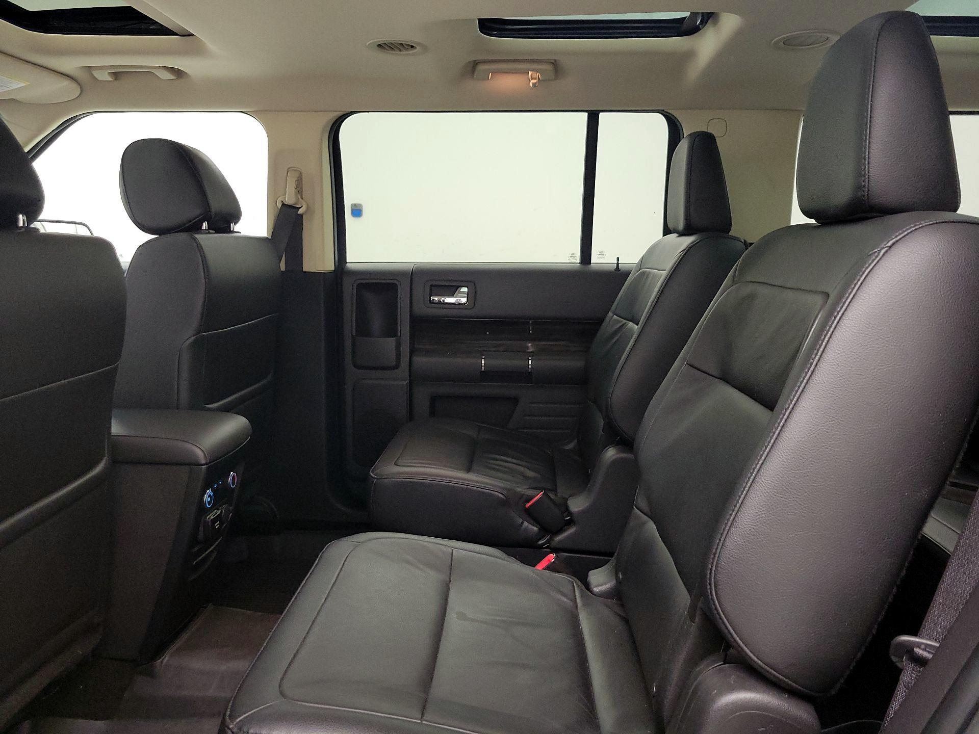 Thumbnail: 2019 Ford Flex - 20