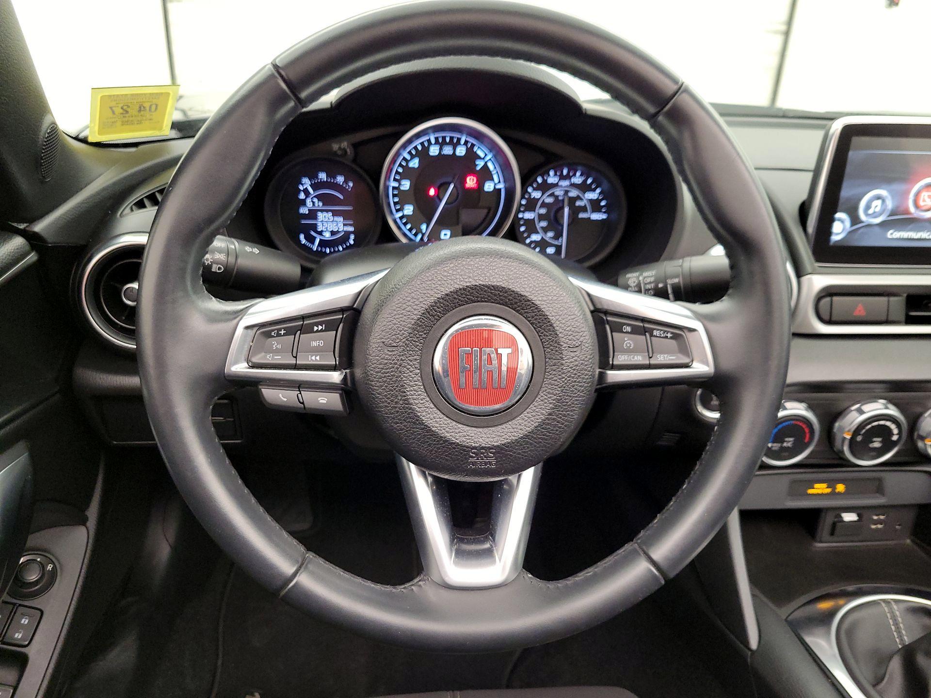 Thumbnail: 2018 Fiat 124 Spider - 10