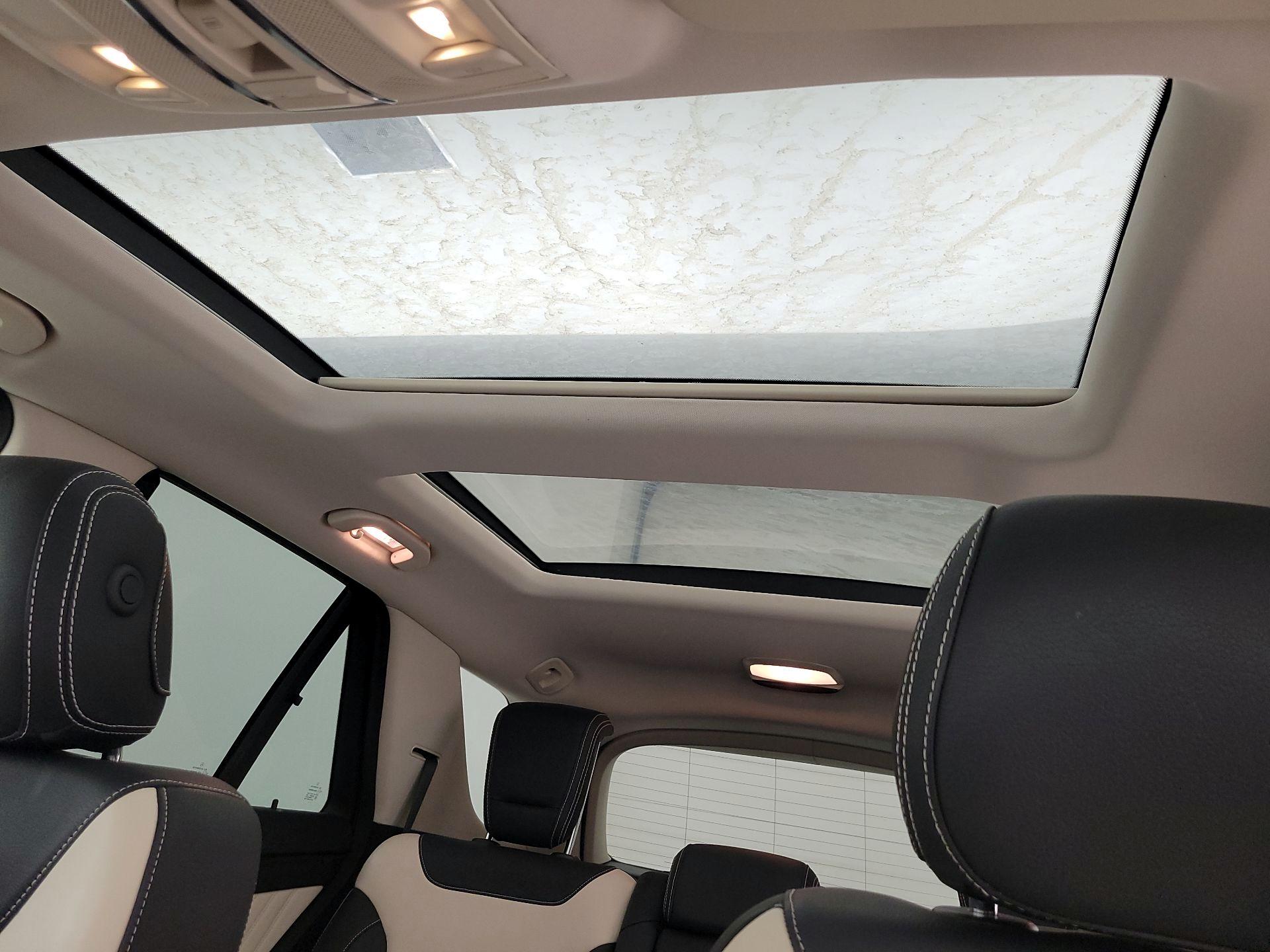 Thumbnail: 2018 Mercedes-Benz GLE - 20