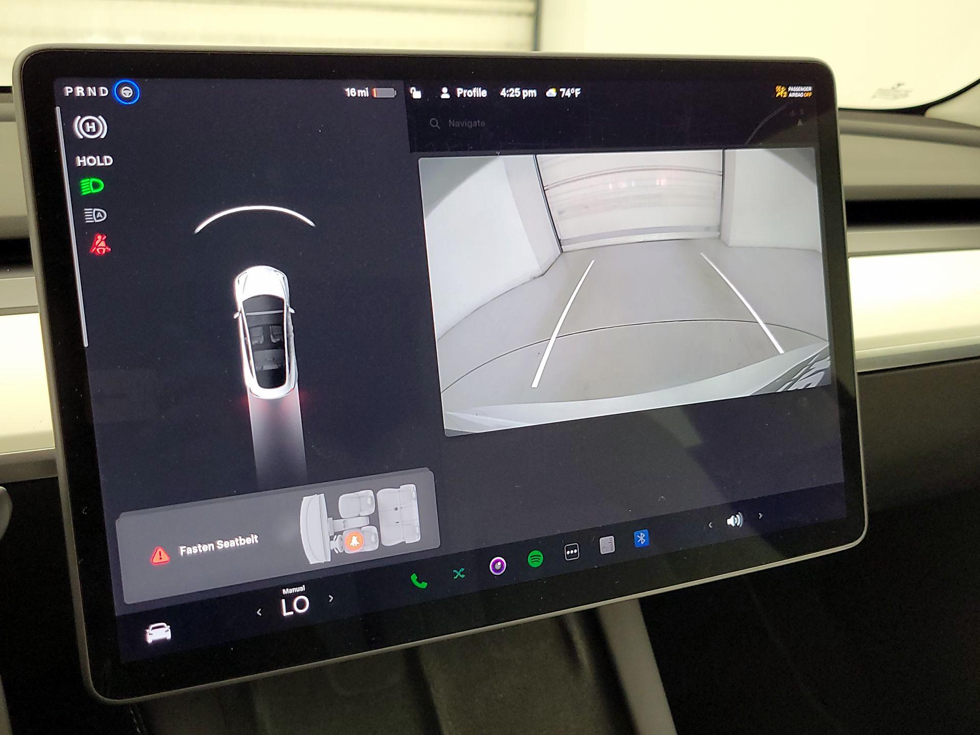 Thumbnail: 2022 Tesla Model 3 - 14