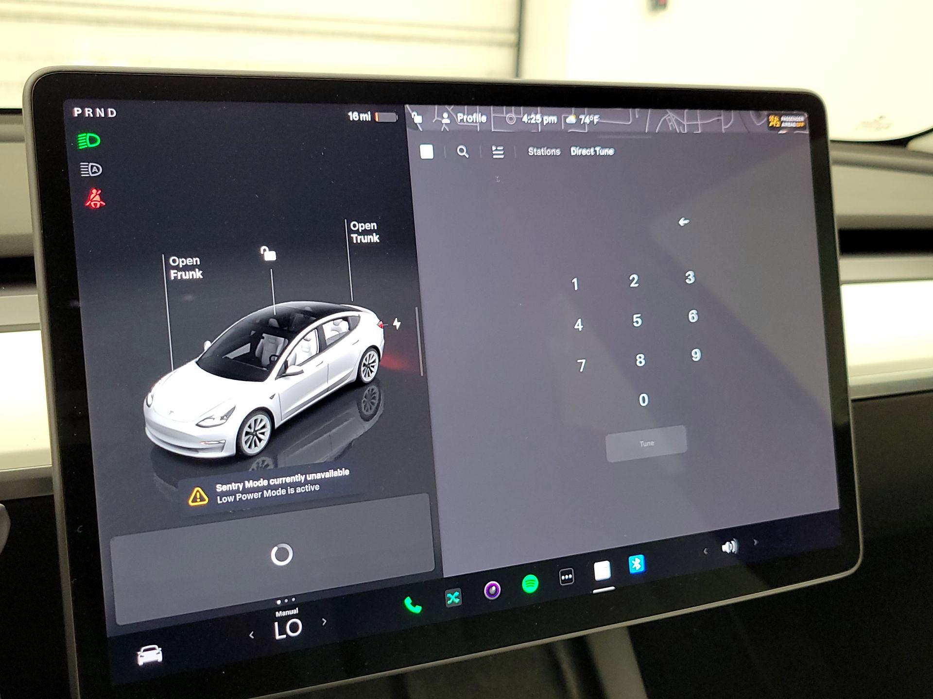 Thumbnail: 2022 Tesla Model 3 - 15